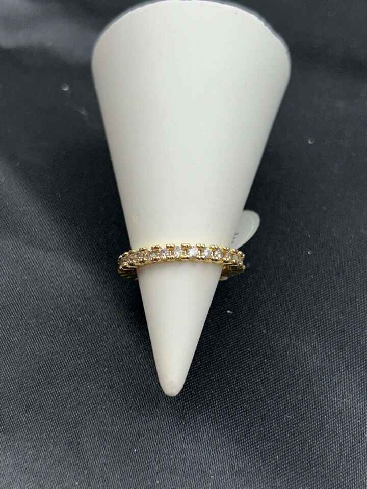 VIP Ring No: 8 // RING-1032