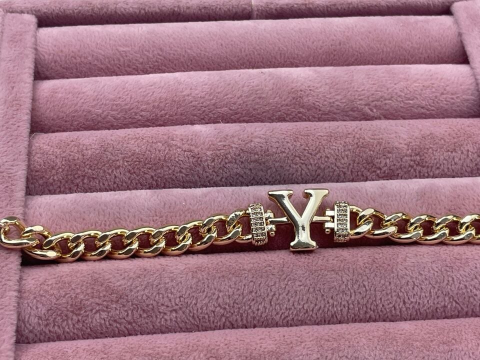 VIP Letter Bracelet (Y)