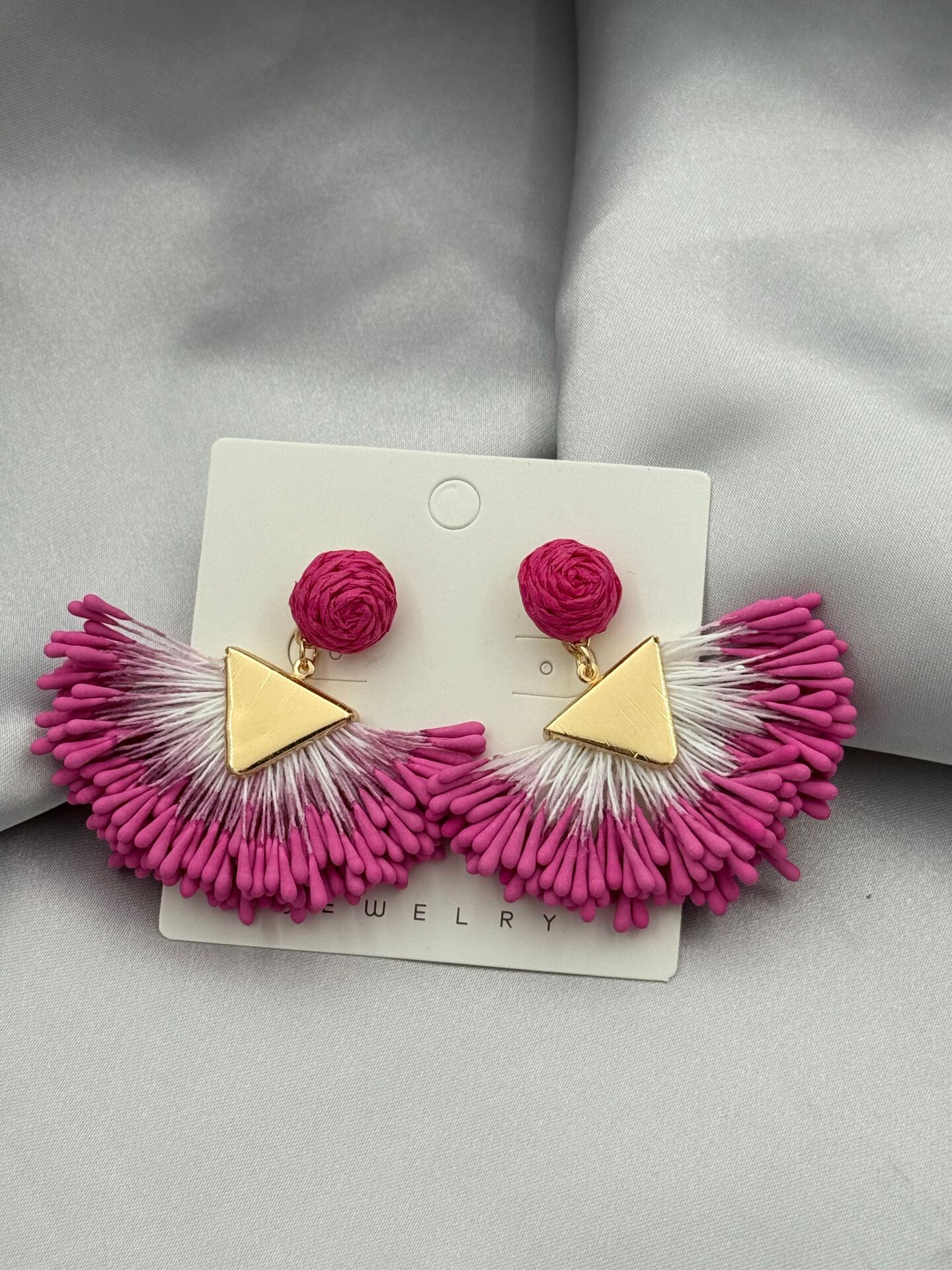 VIP Paper Earrings // IMPORT-3065
