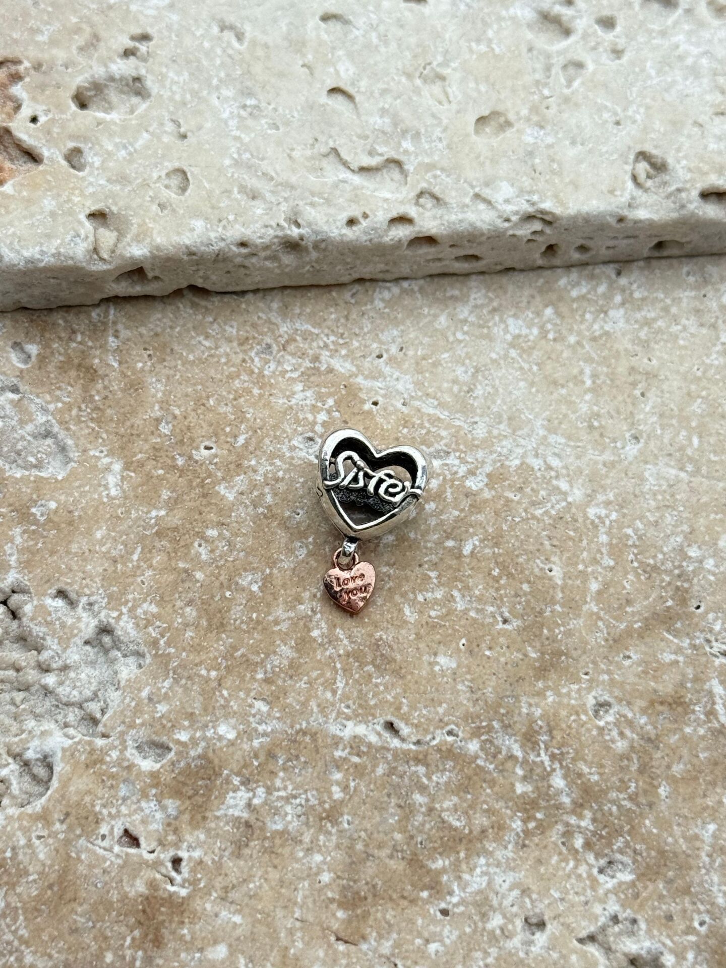 PNDR Charm // CHARM-953