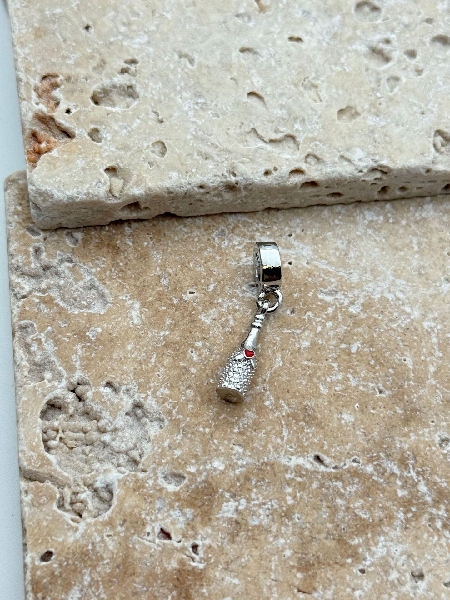 PNDR Charm // CHARM-801