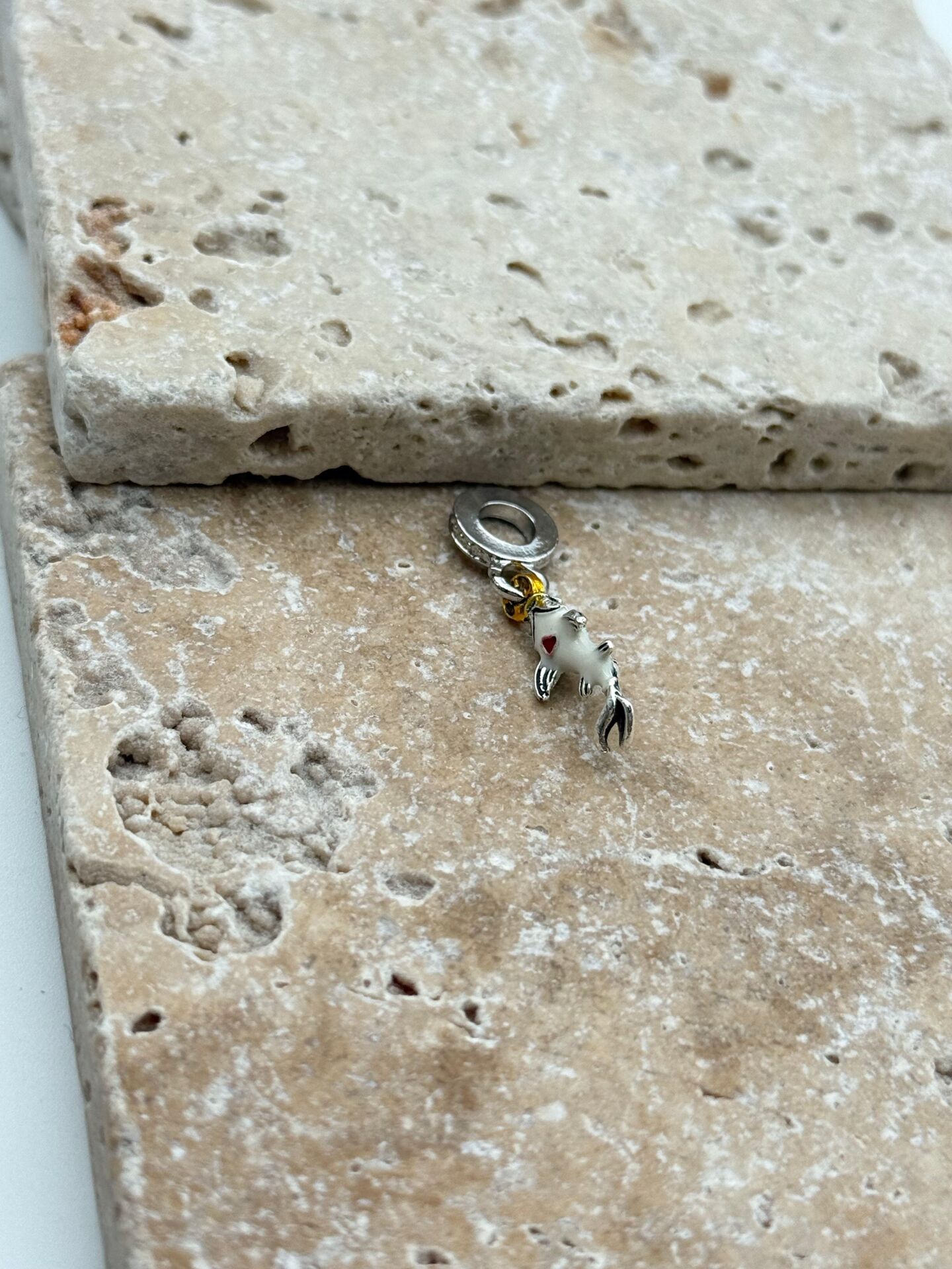 PNDR Charm // CHARM-807