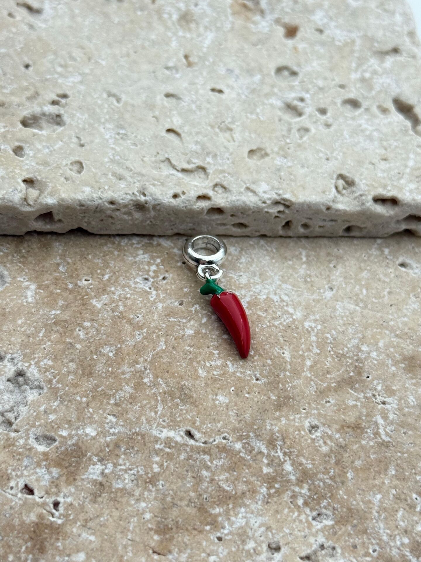 PNDR Charm // CHARM-809