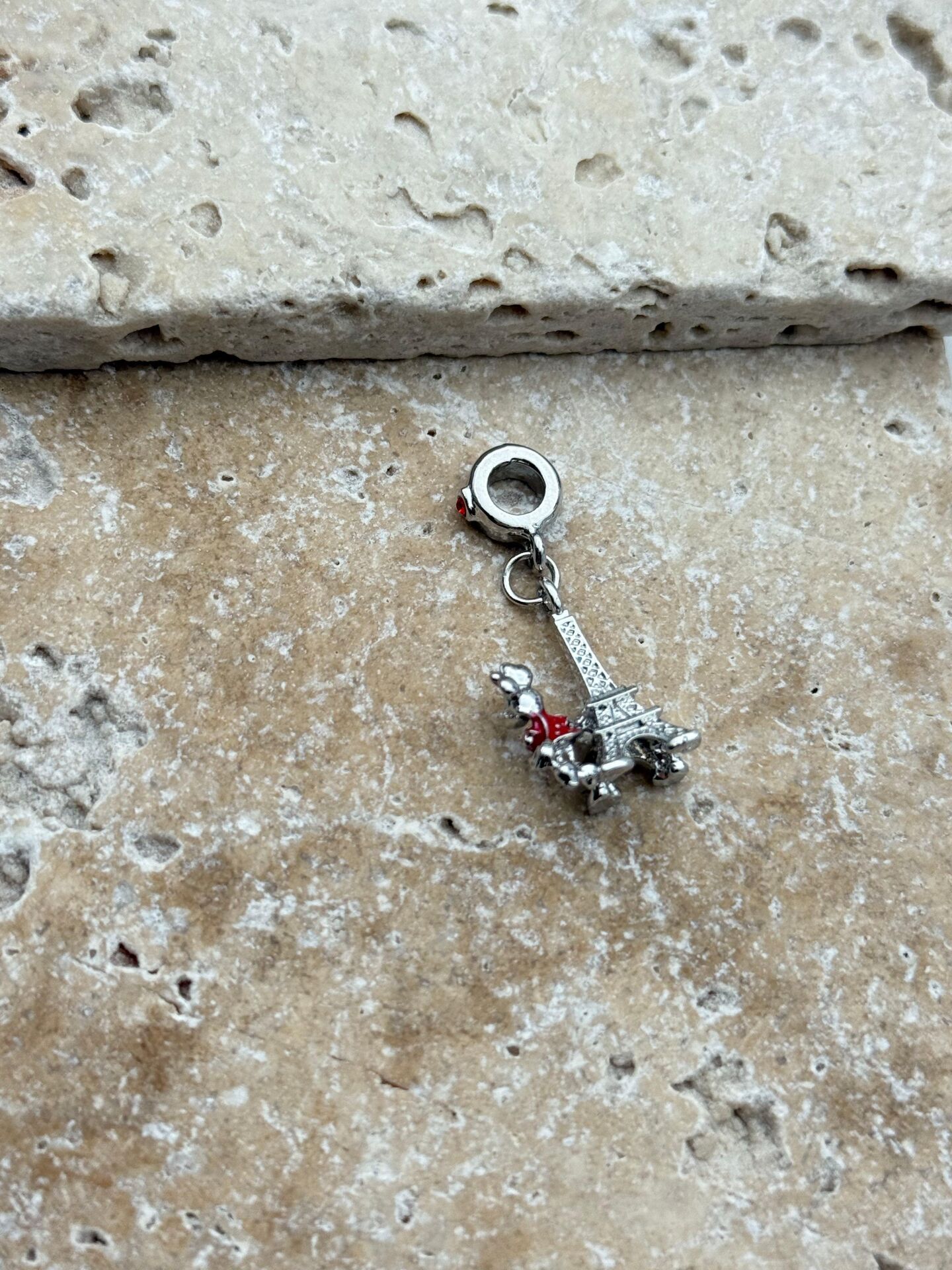 PNDR Charm // CHARM-835