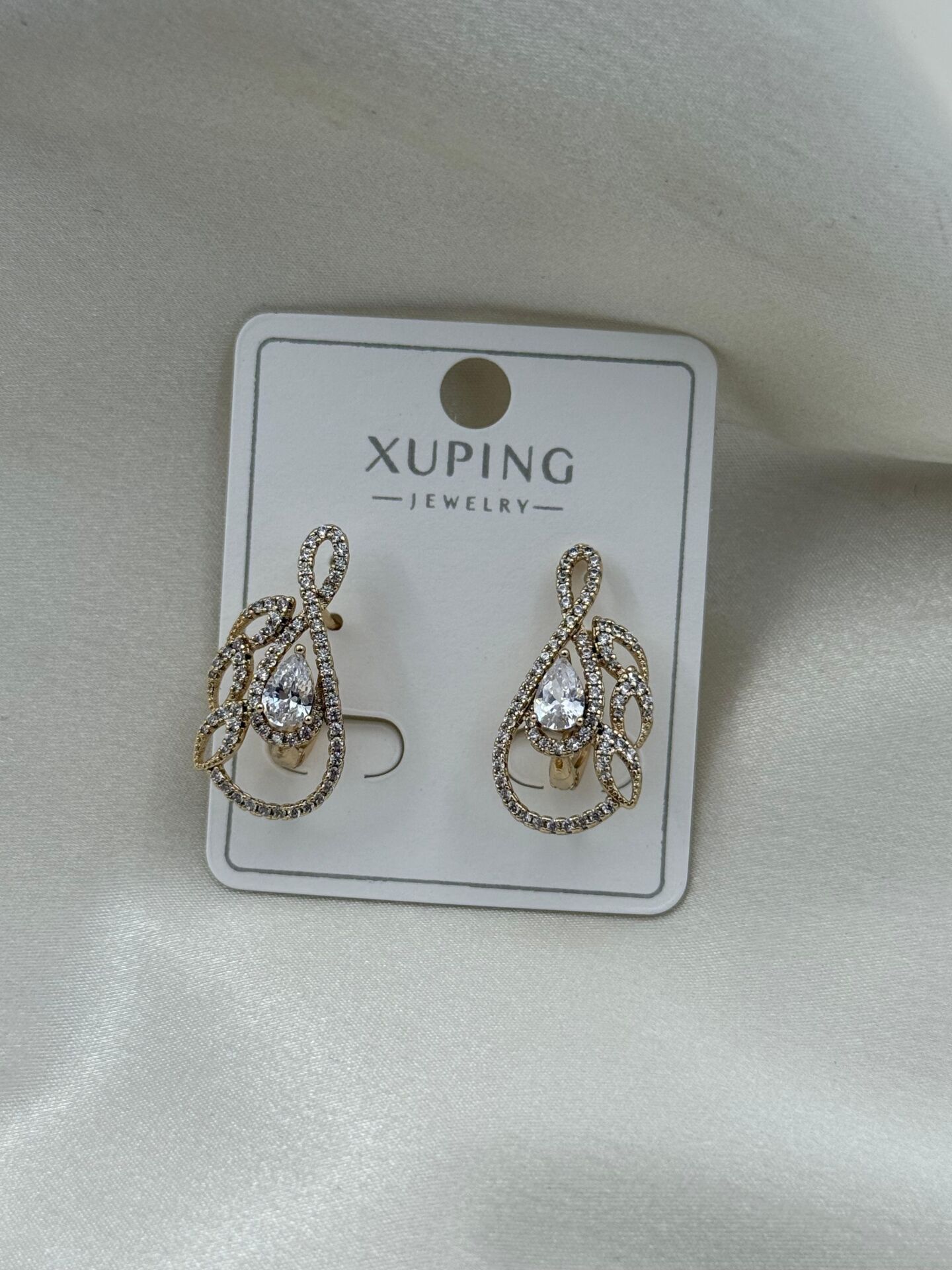 XUPING Earring // K-XU-1983