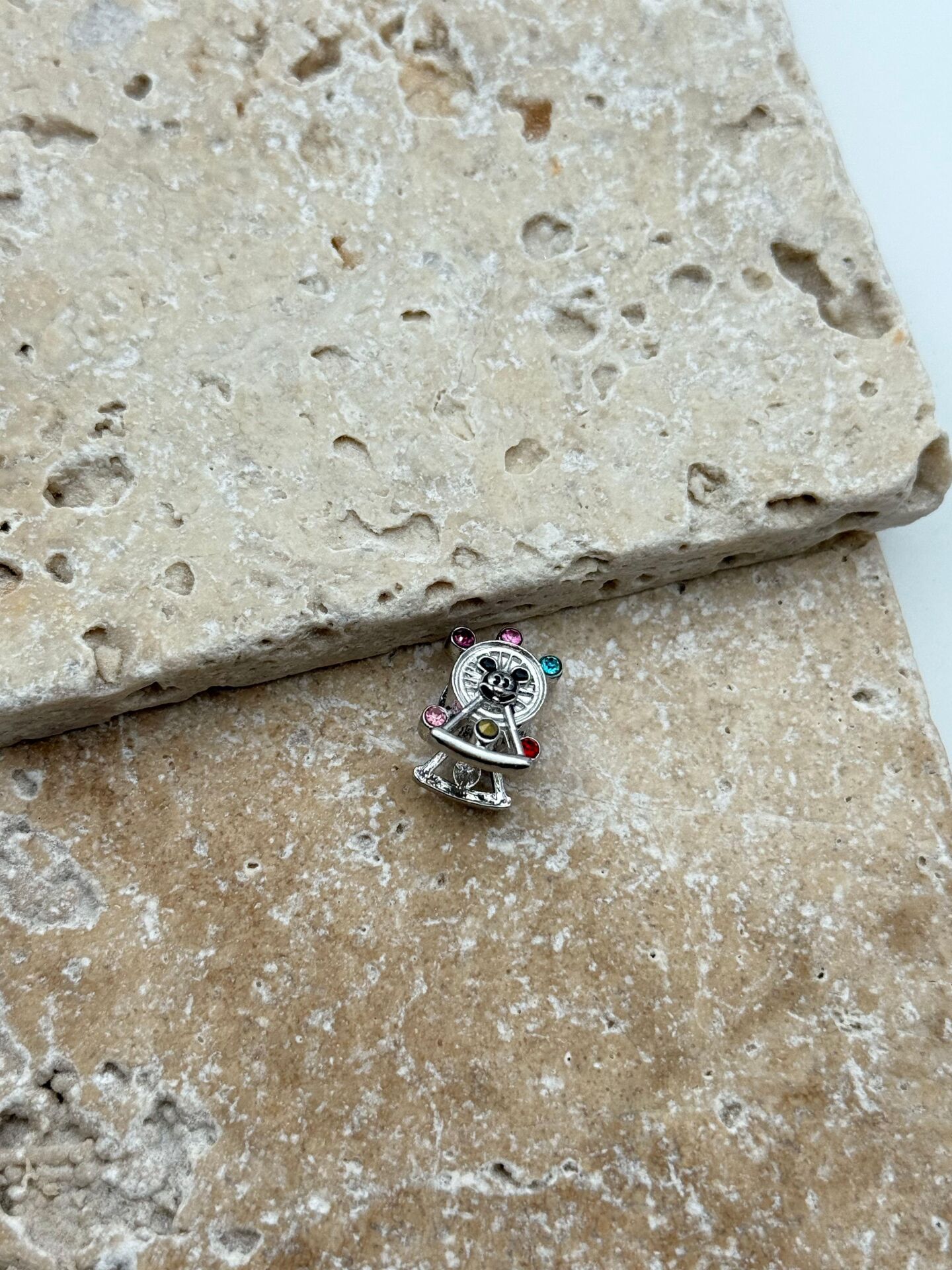 PNDR Charm // CHARM-854