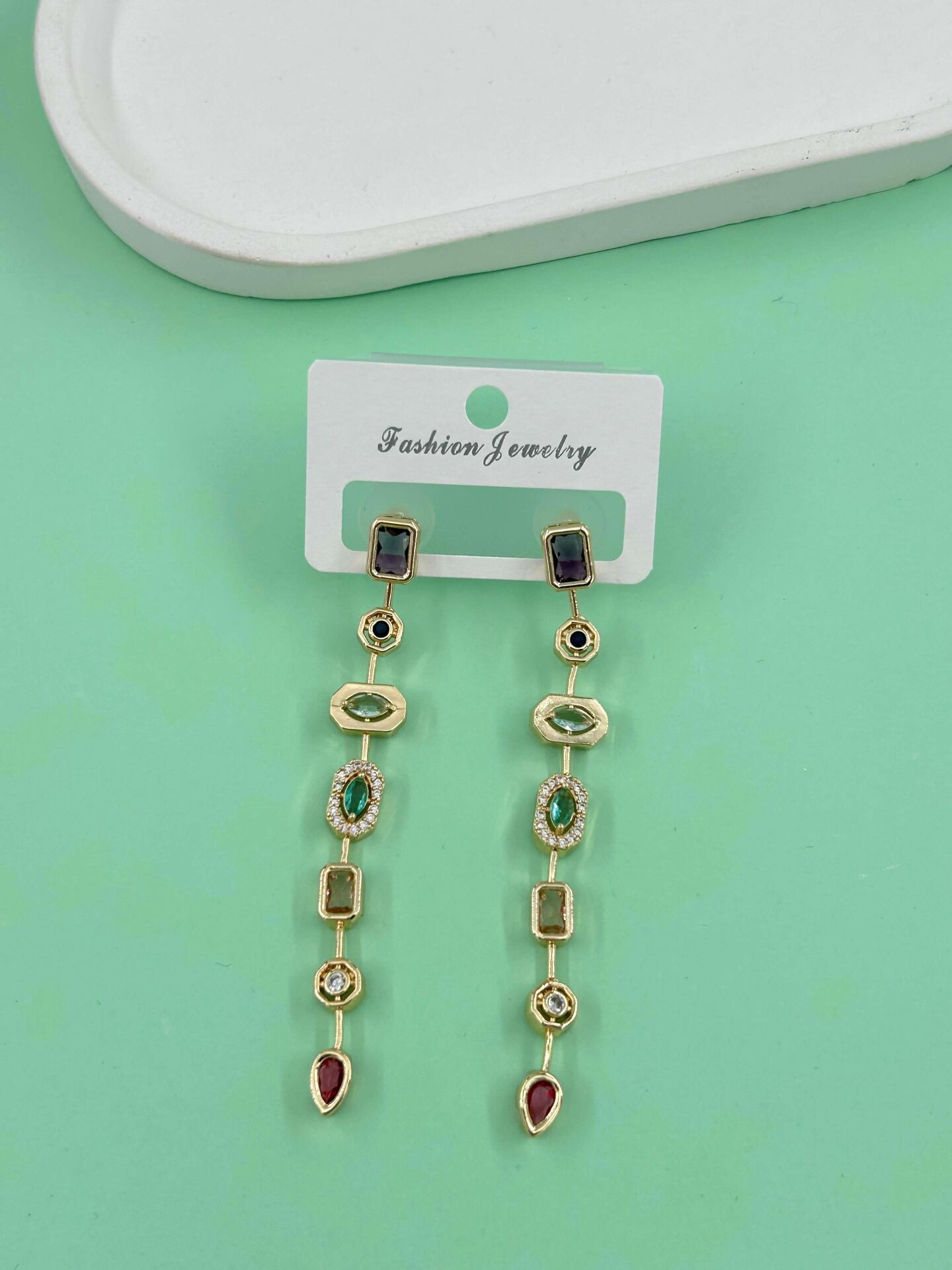 VIP Earring // EARRING-3186