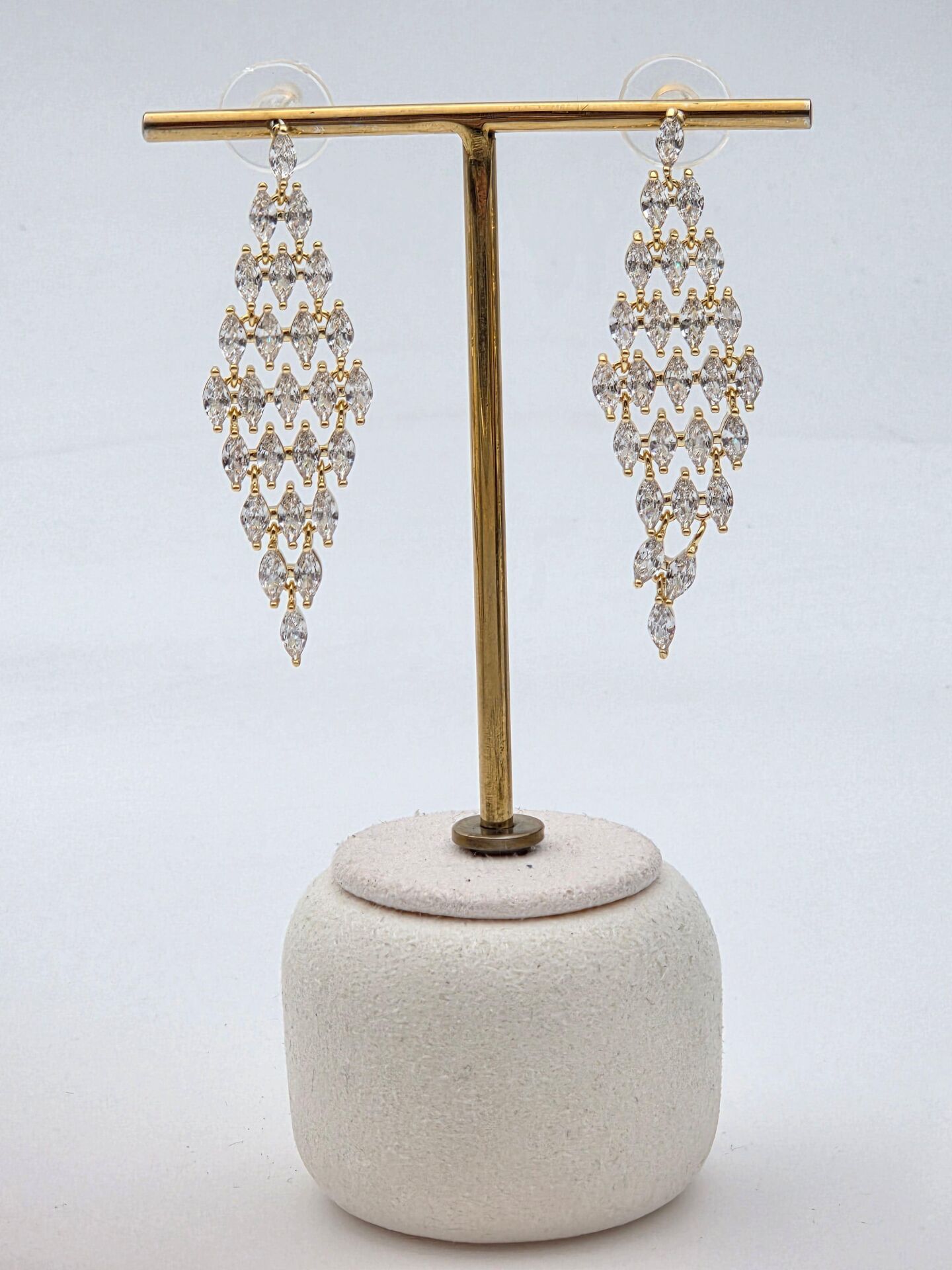 Zirkon Taşlı Rodyum Kaplama Küpe // ITHAL-3236