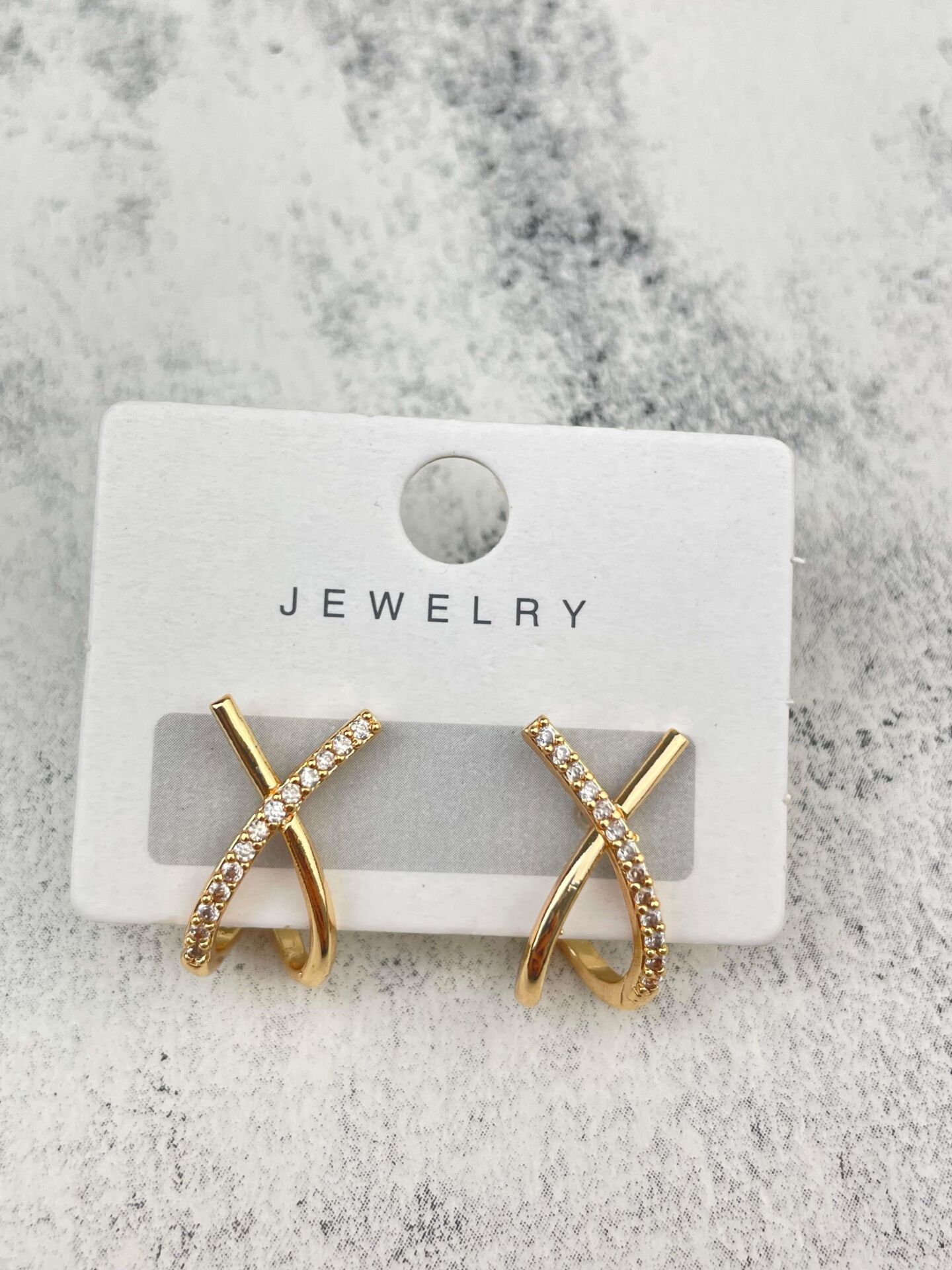 VIP Earring // K-ITH-875