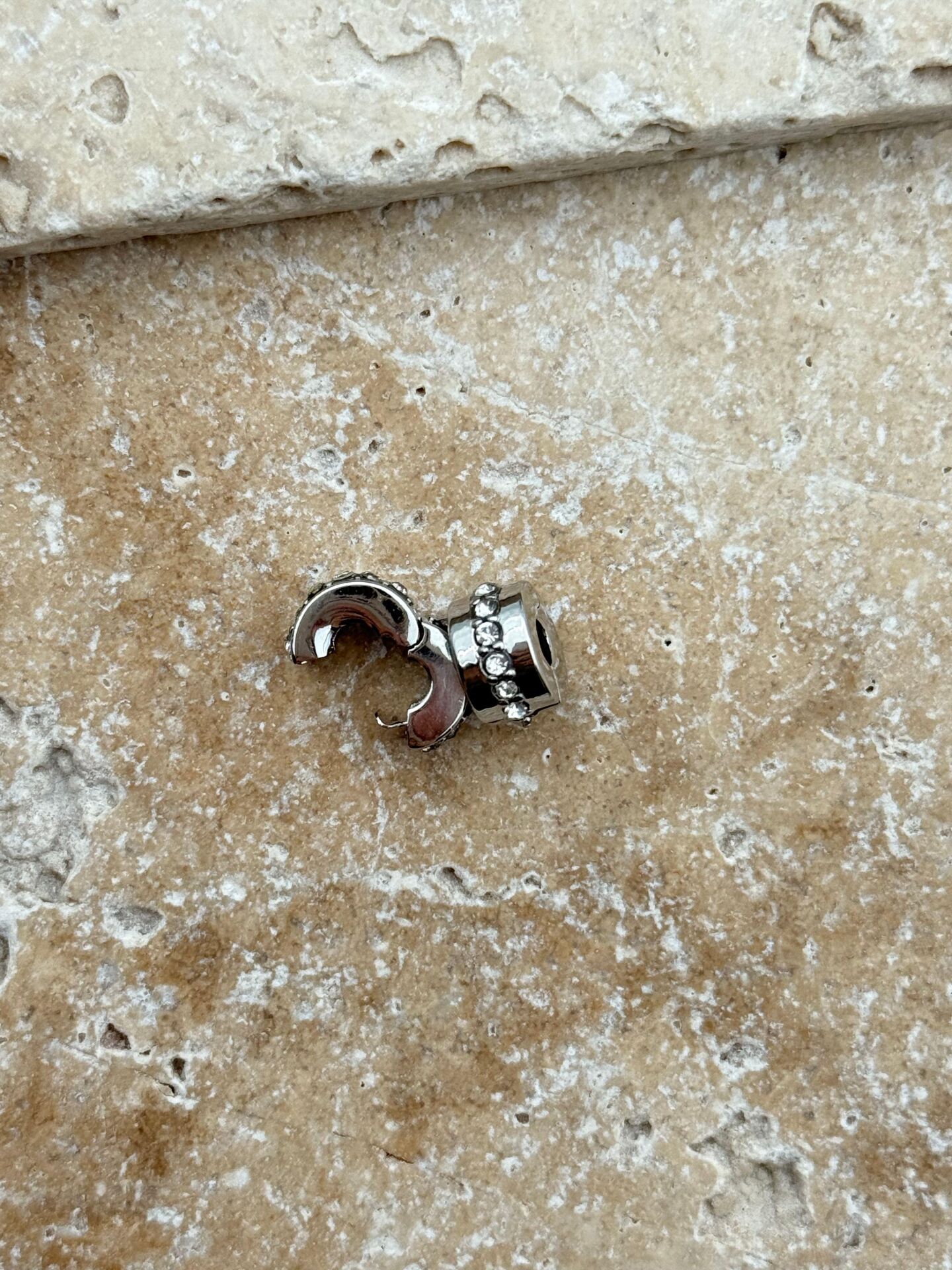 PNDR Charm // CHARM-863