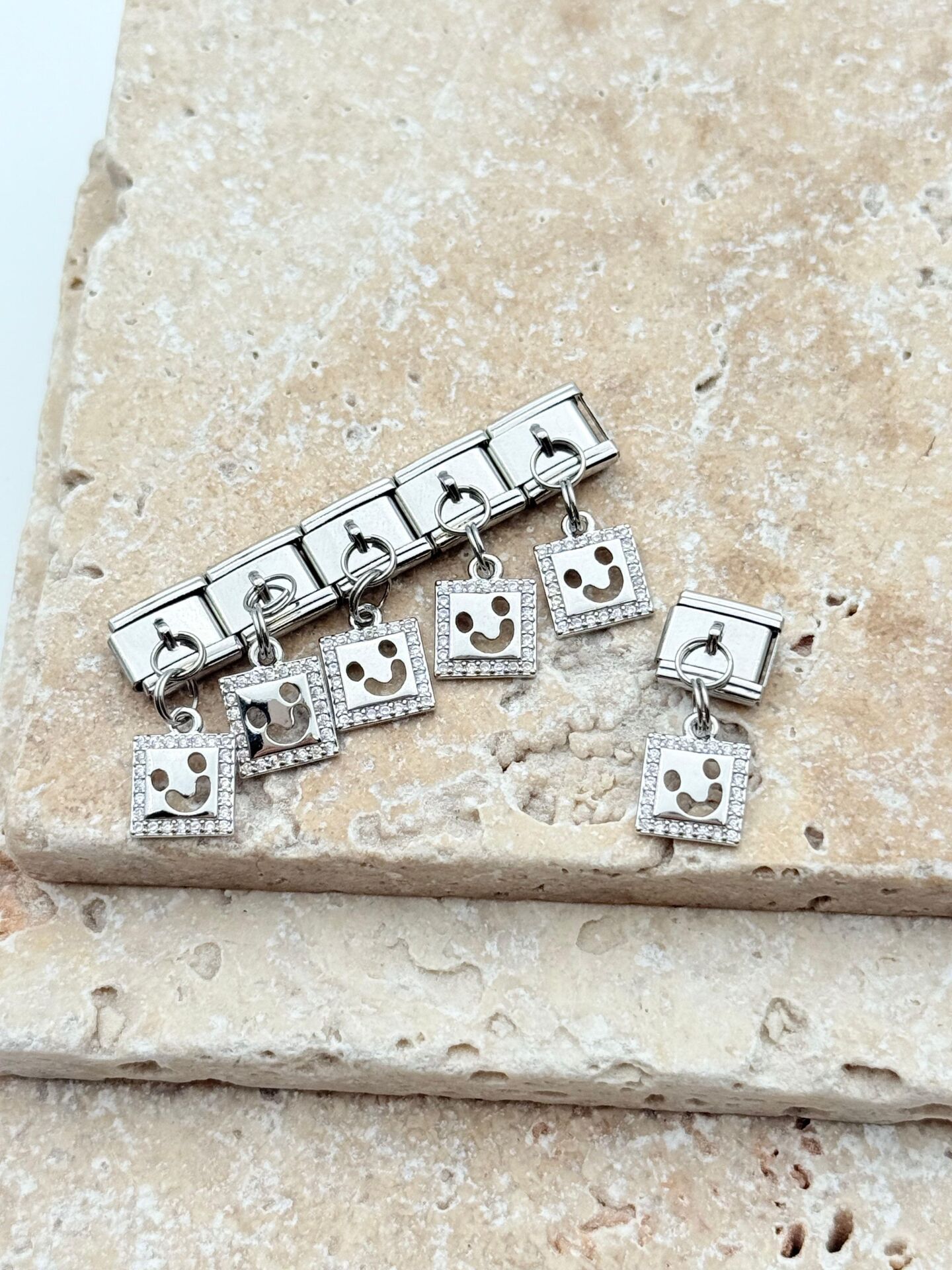 NMT Charm // CHARM-1103