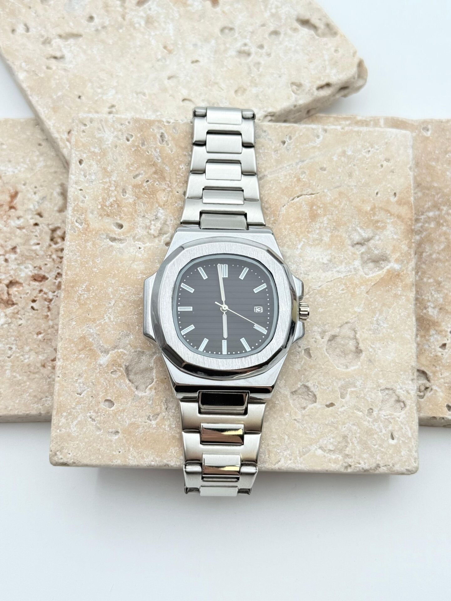 Eşref Tek Hour // CLOCK-156
