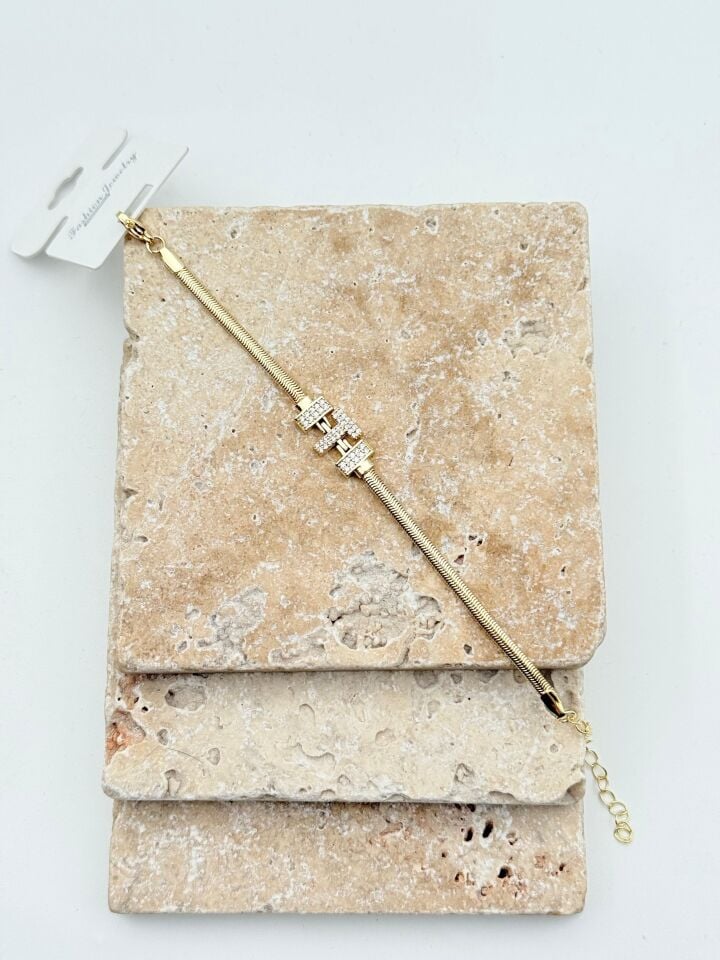 VIP Letter Bracelet // WRIST-6022