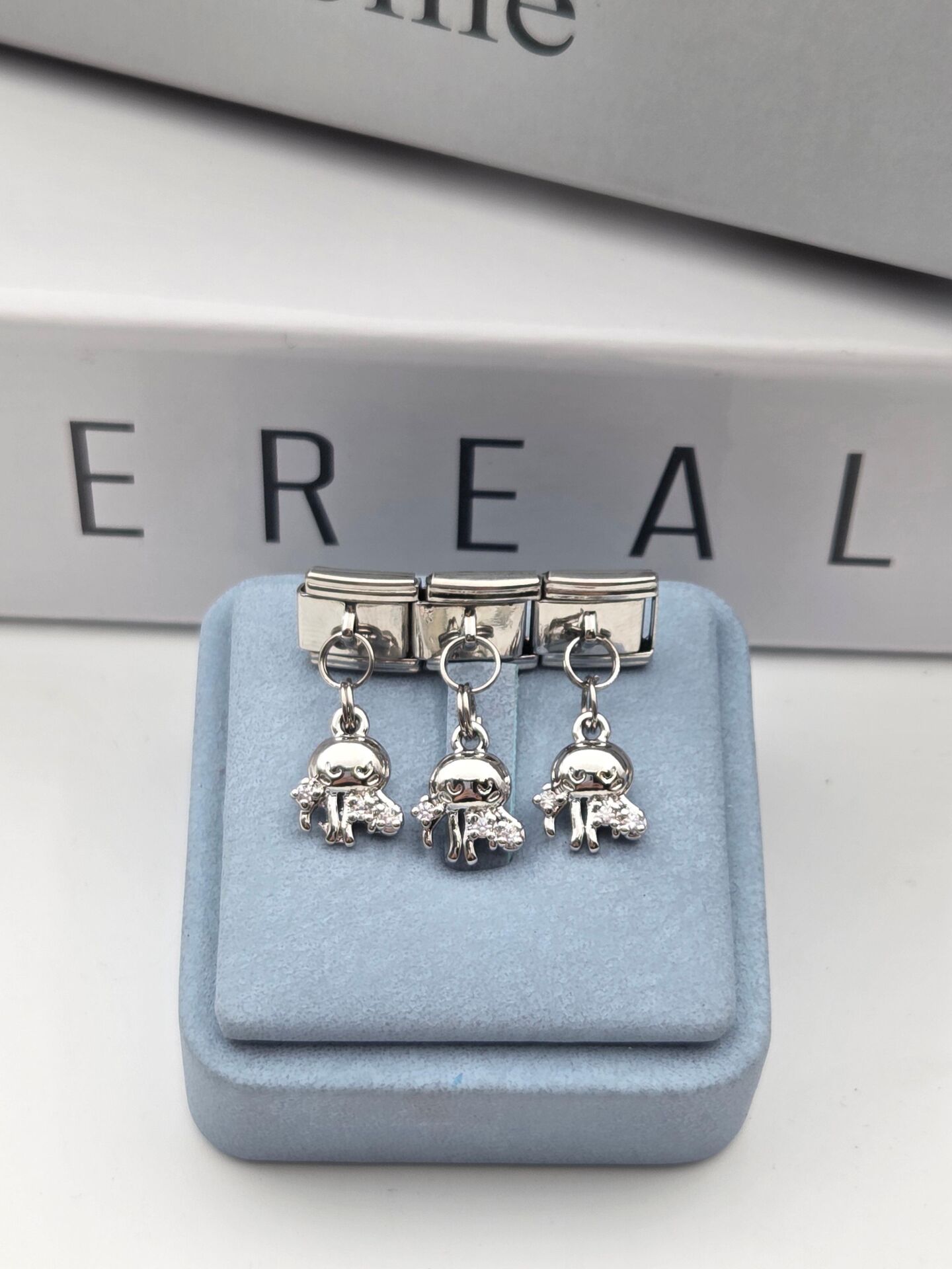 NMT Charm // CHARM-1135