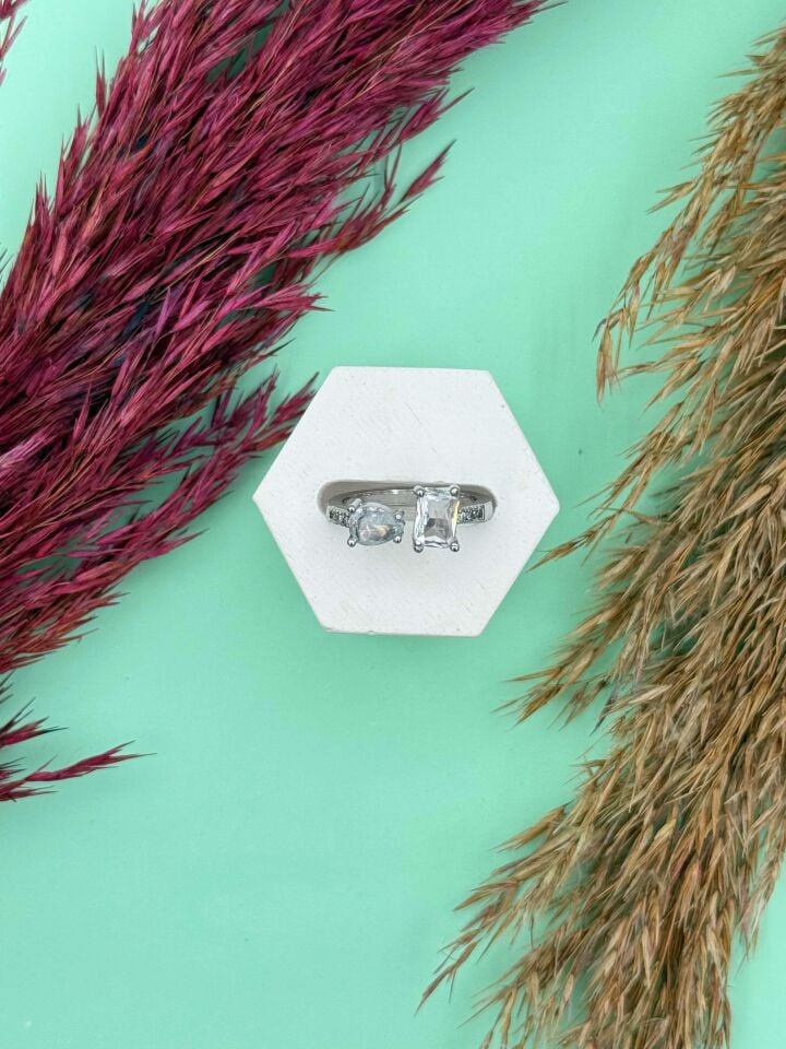 VIP Ring (Adjustable) // RING-1594