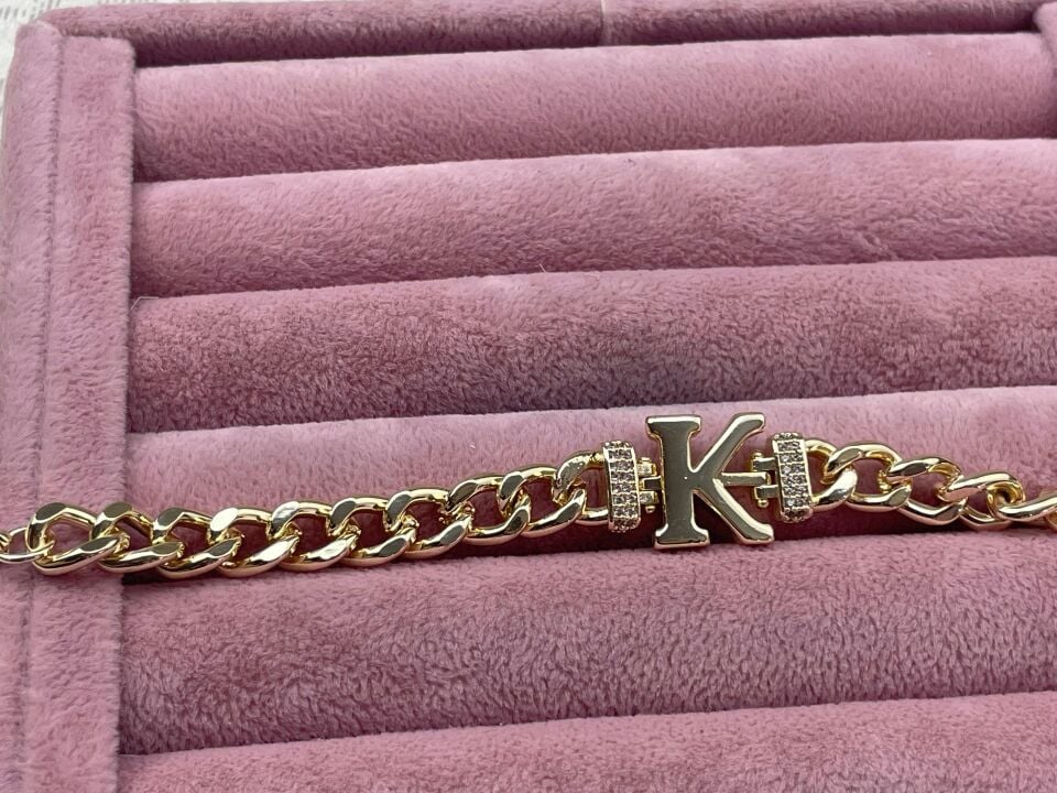 VIP Letter Bracelet (K)
