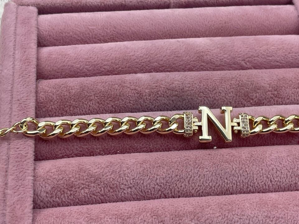 VIP Letter Bracelet (N)