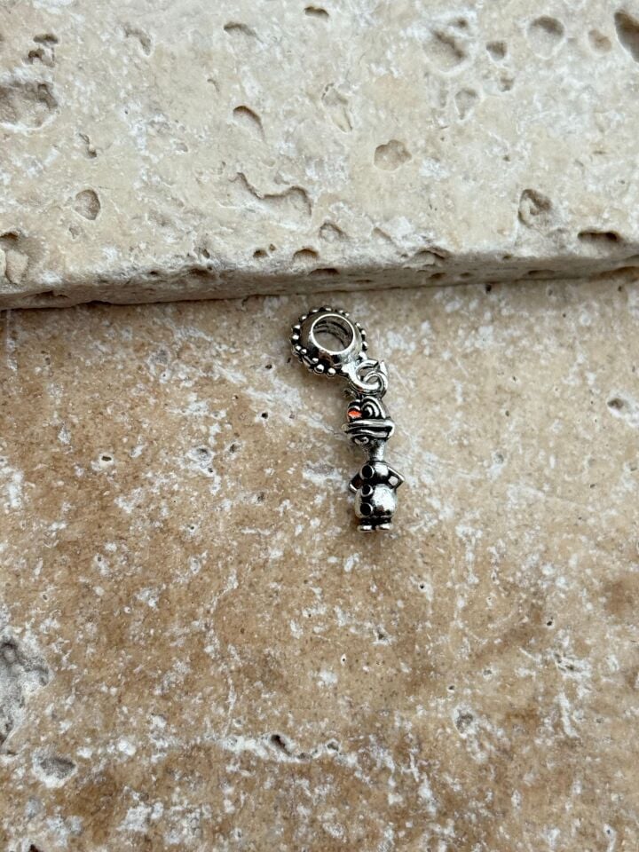 PNDR Charm // CHARM-898