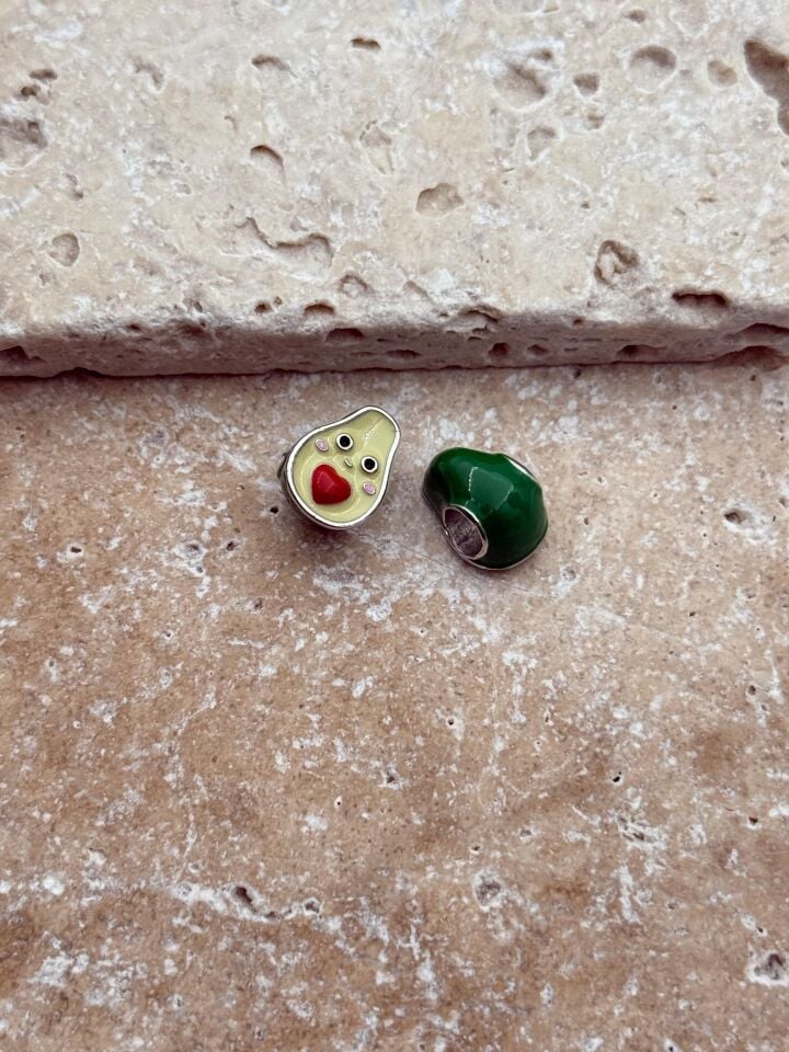 PNDR Charm // CHARM-904