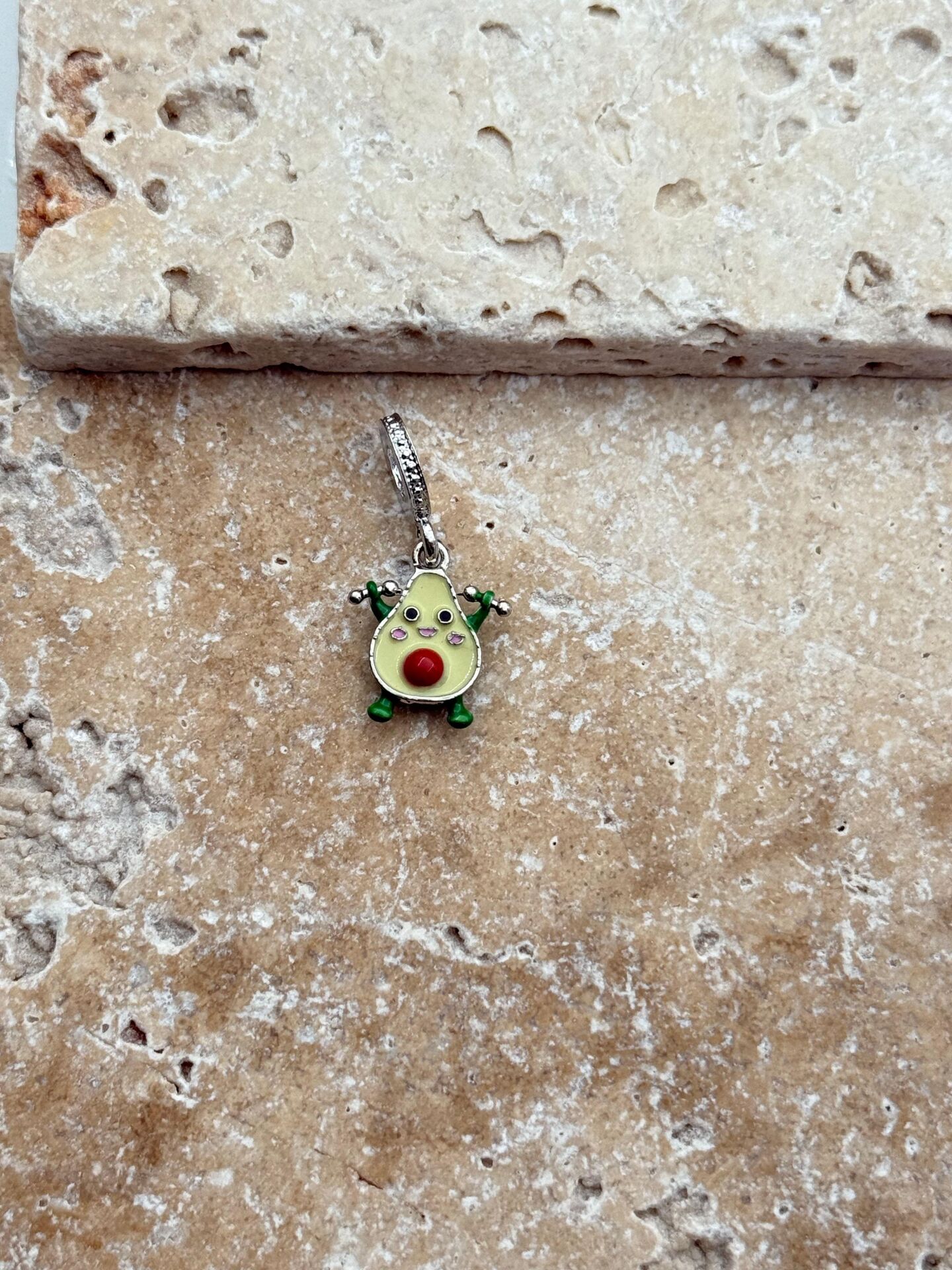 PNDR Charm // CHARM-908