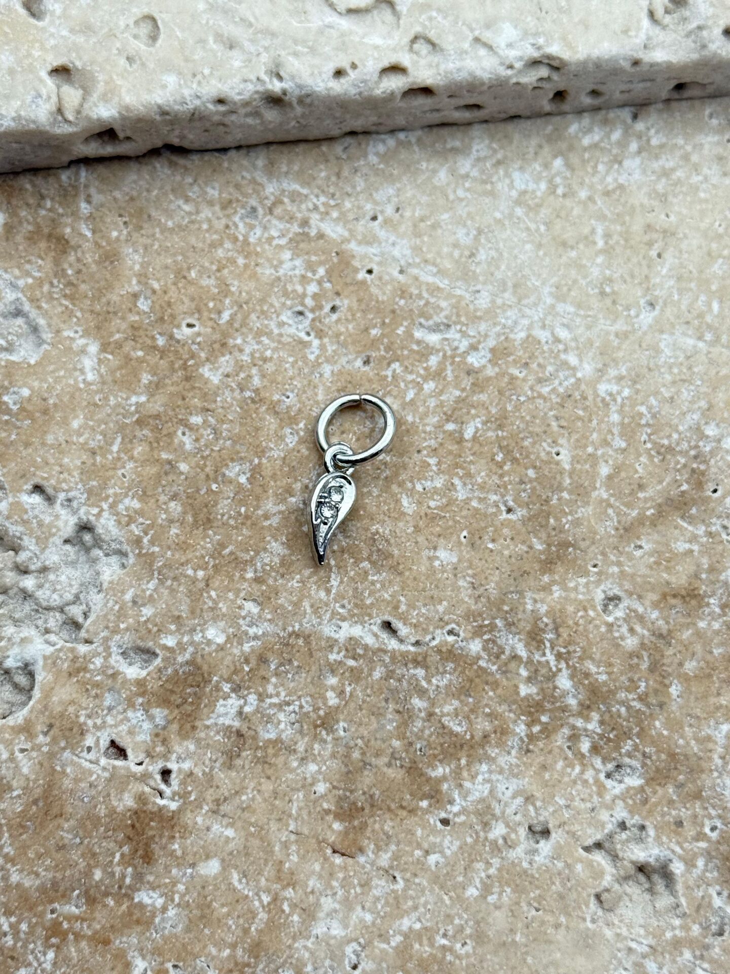 PNDR Charm // CHARM-928