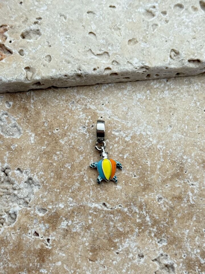 PNDR Charm // CHARM-936