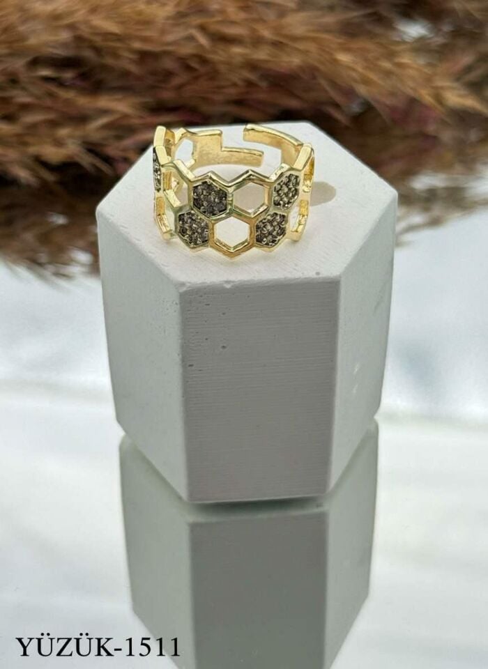 VIP Ring (Adjustable) // RING-1511