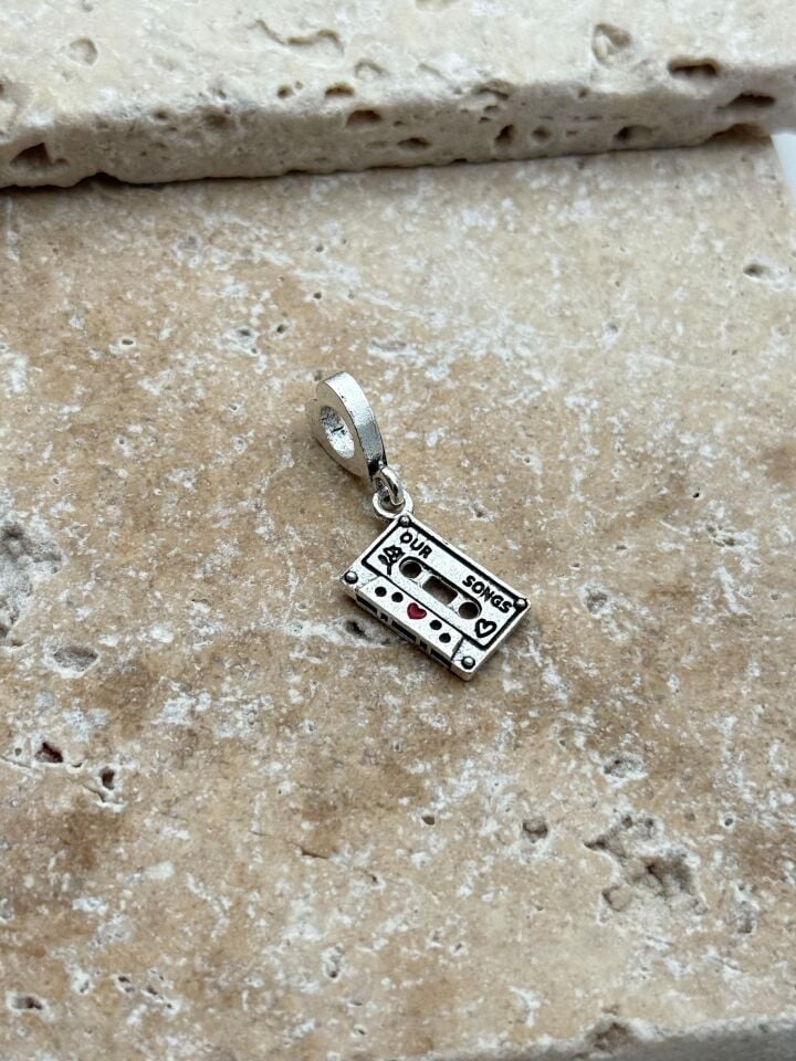 PNDR Charm // CHARM-950