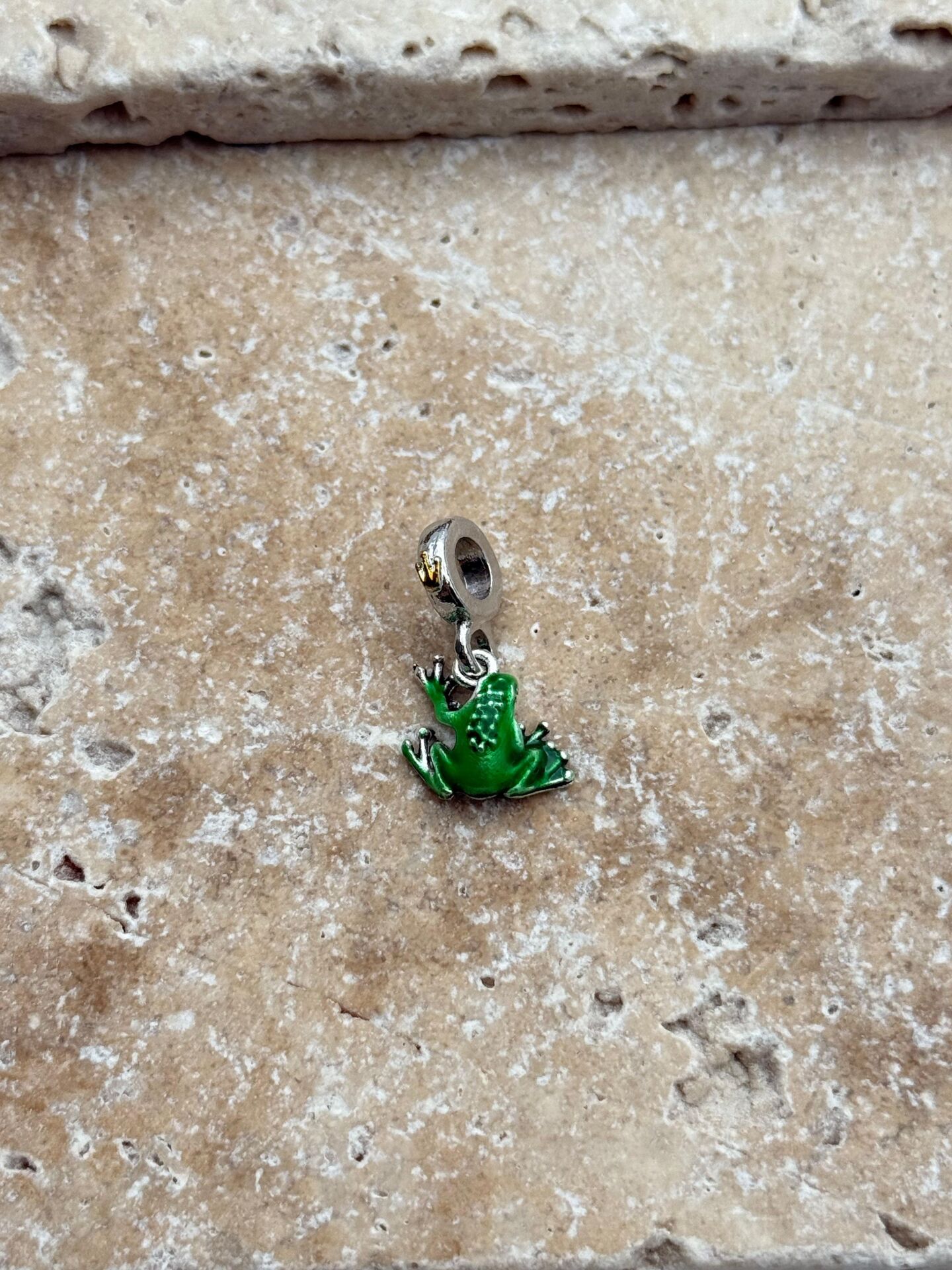 PNDR Charm // CHARM-951