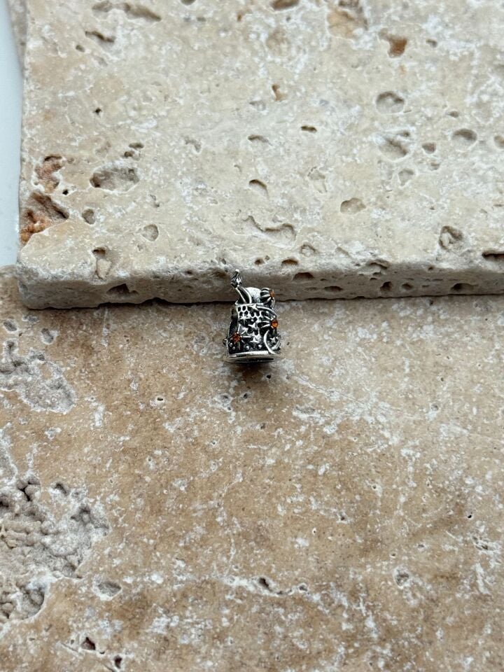 PNDR Charm // CHARM-952