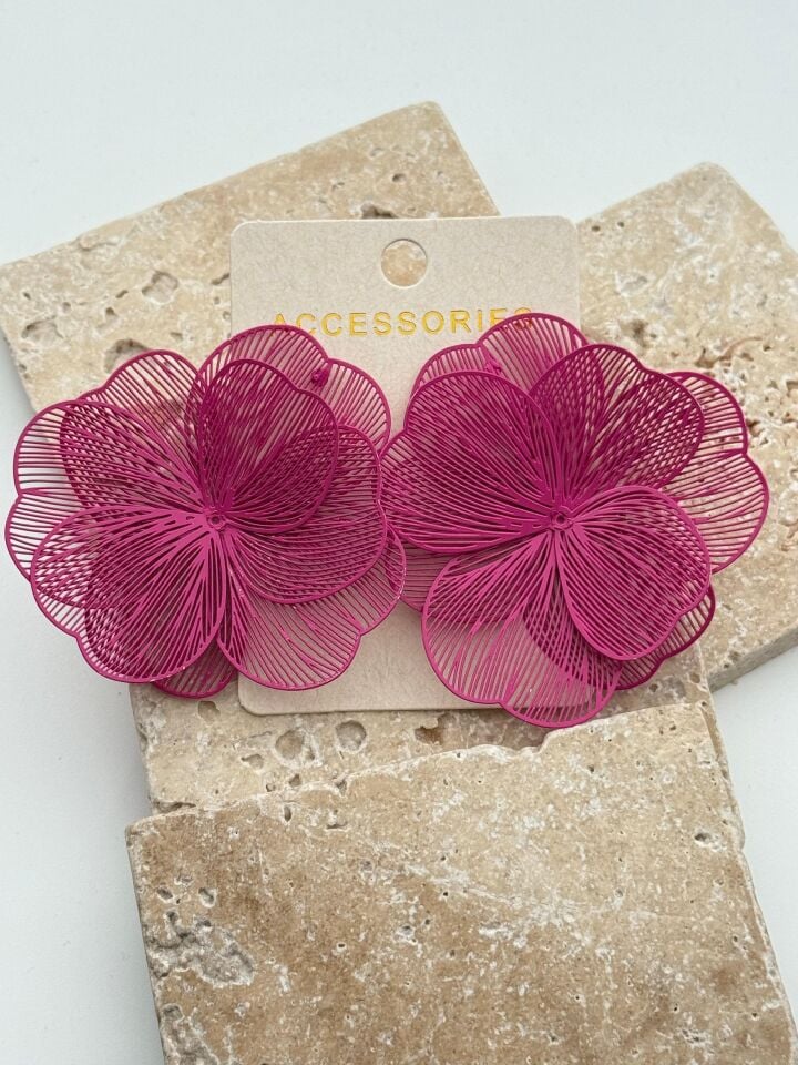 VIP Earrings // IMPORT-3176