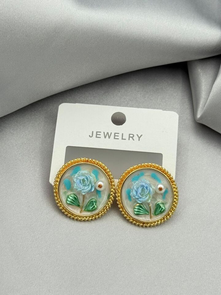 VIP Art Earring // ITHAL-3107