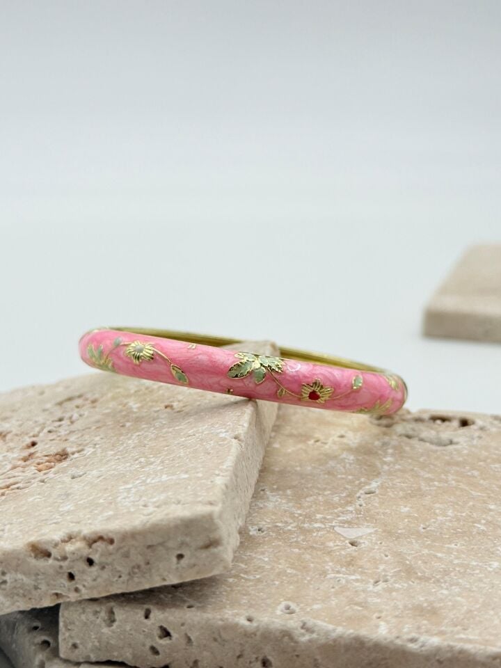 VIP Enameled Handcuff // KELEPCE-3781