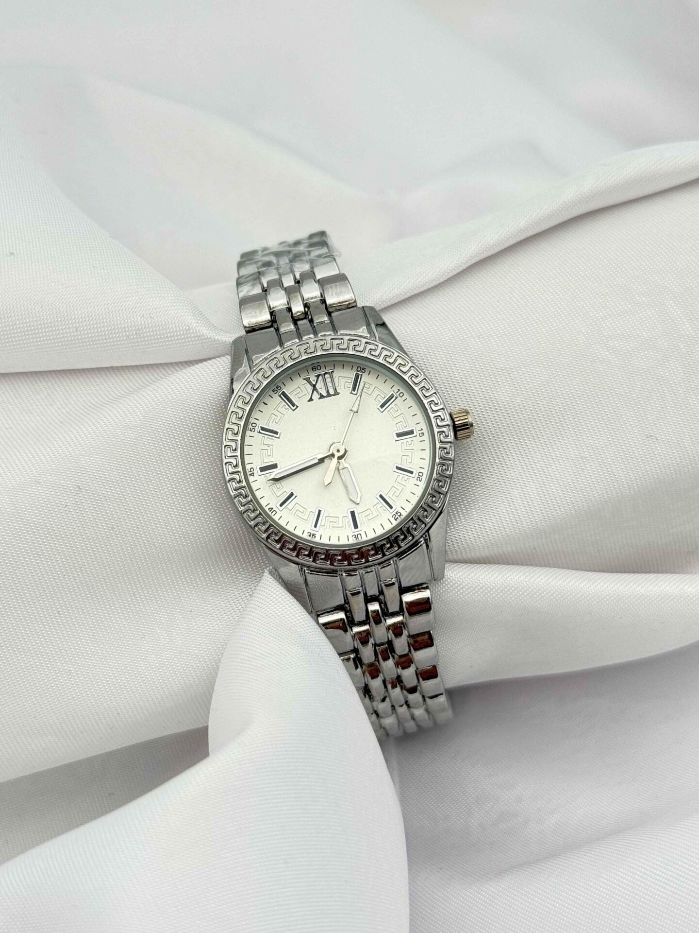 Çelik Kadın Saat // SAAT-588