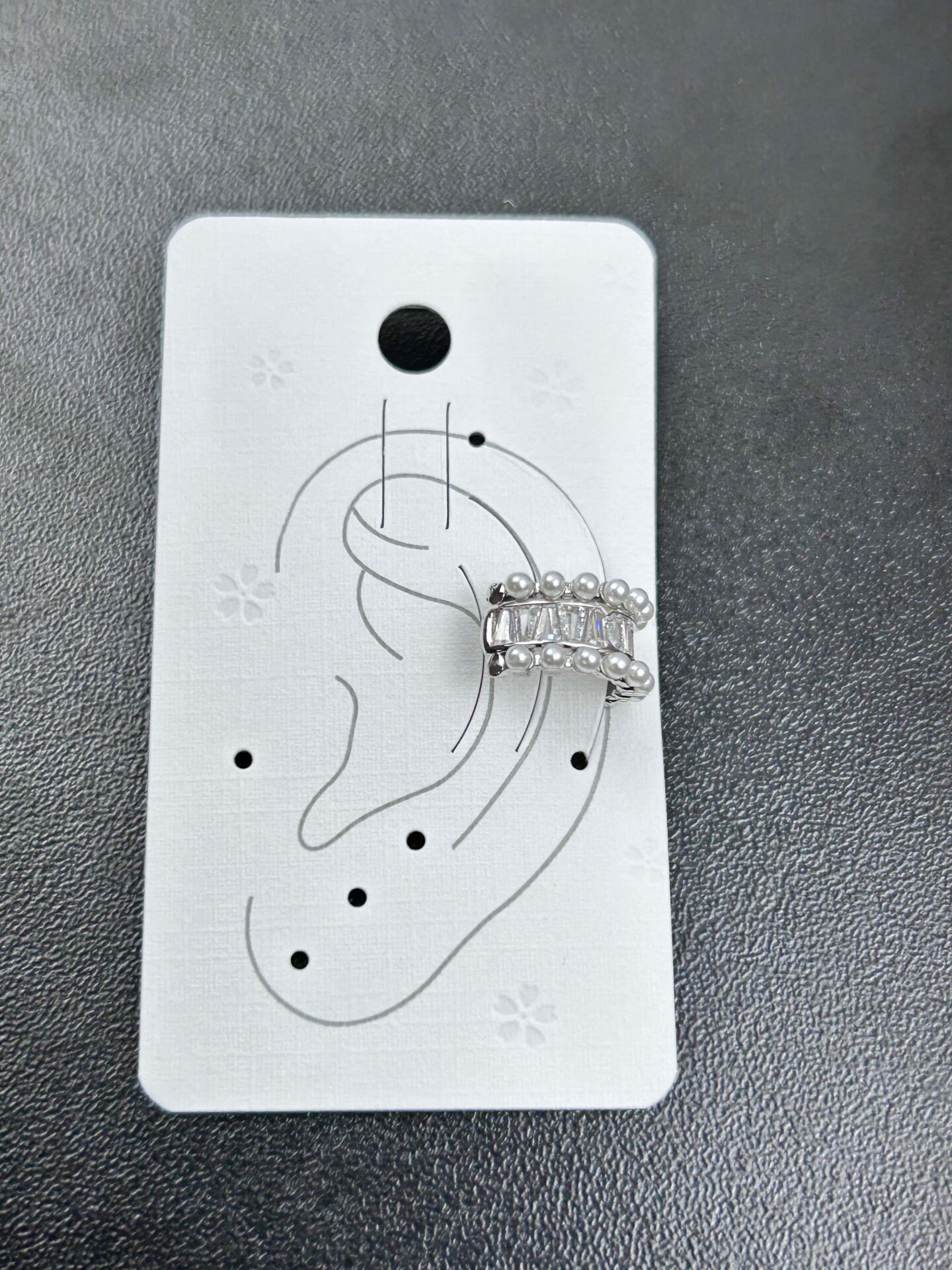 EARCUFF Kıkırdak Küpe // EAR-304