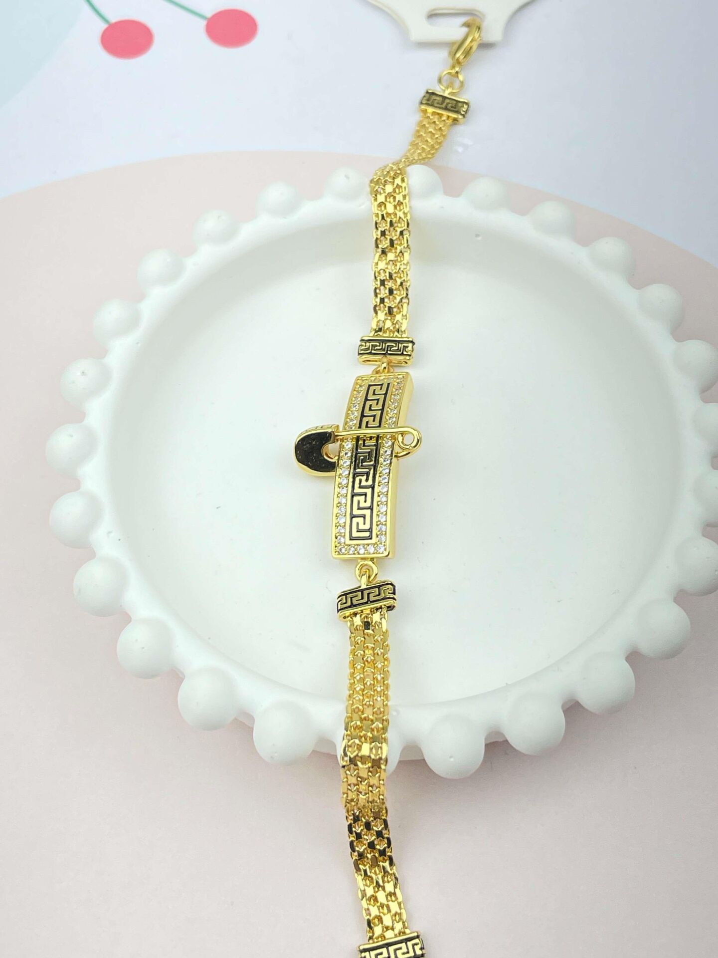 22-Carat Gold Color Jeweler Model Bracelet // GOLD-499