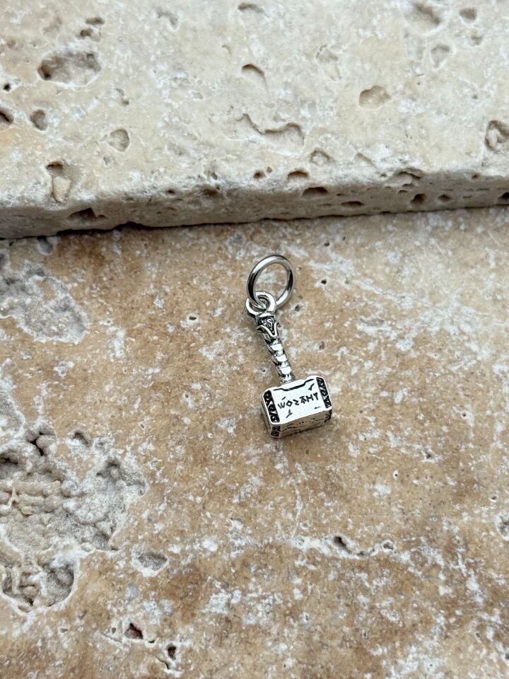 PNDR-Charm // CHARM-783