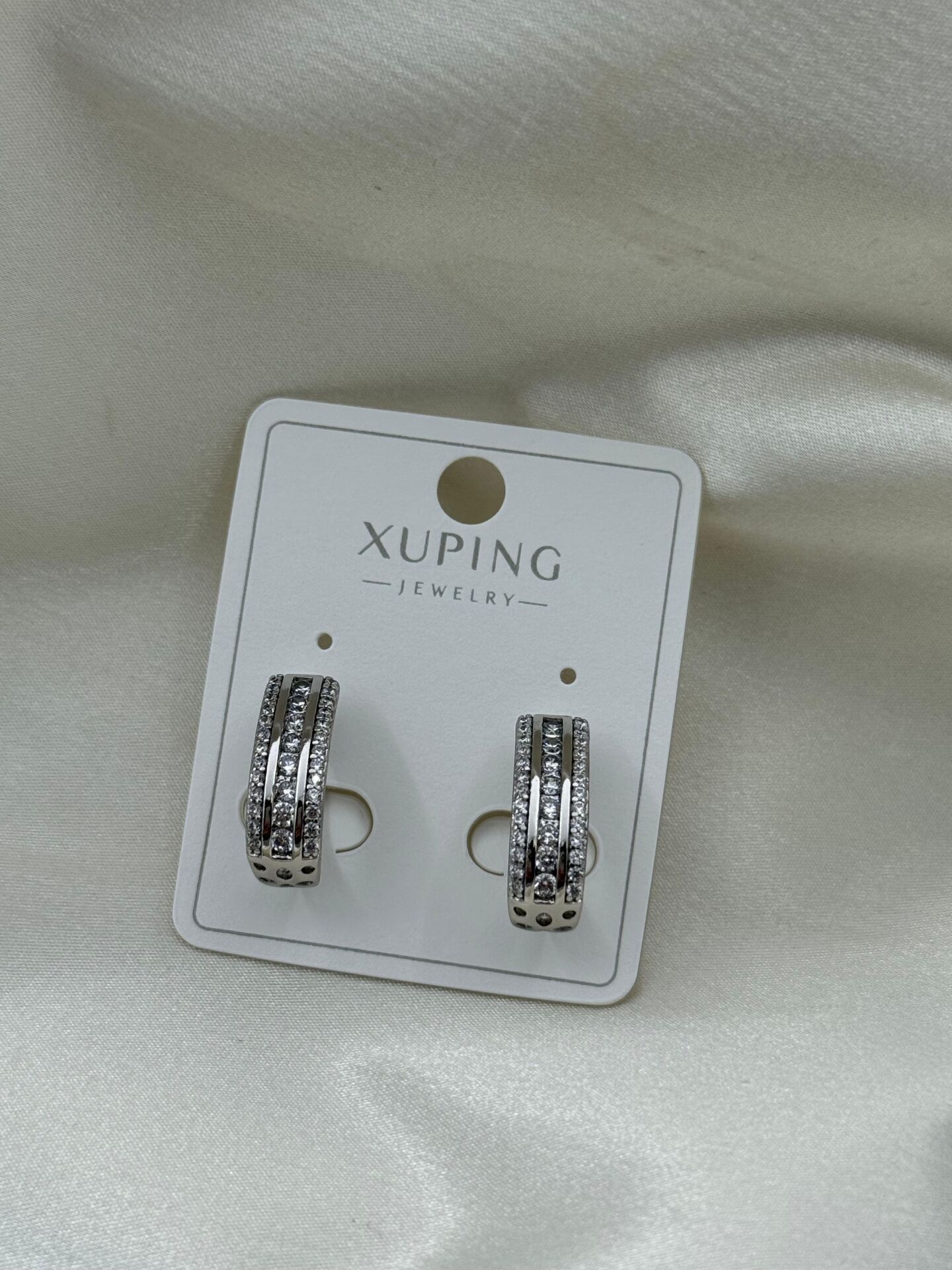 XUPING Earring // K-XU-1900