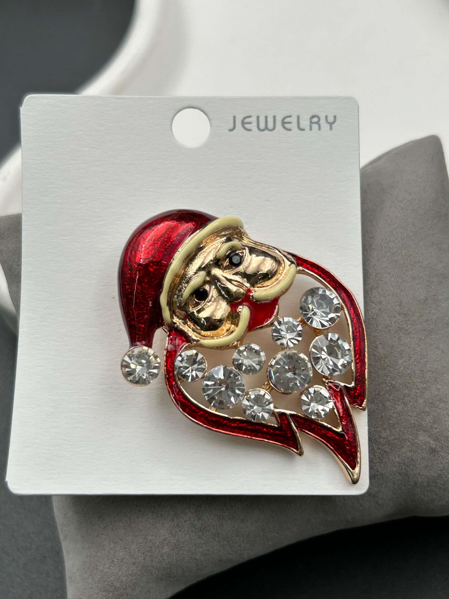 Brooch // BROS-347
