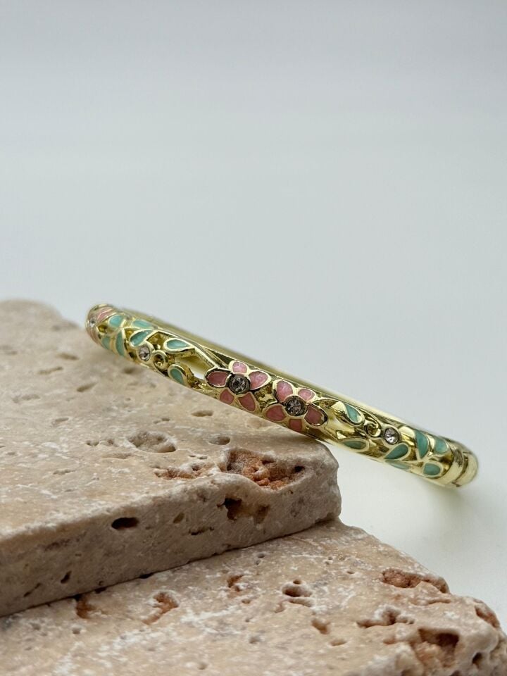 VIP Enameled Handcuff // KELEPCE-3689