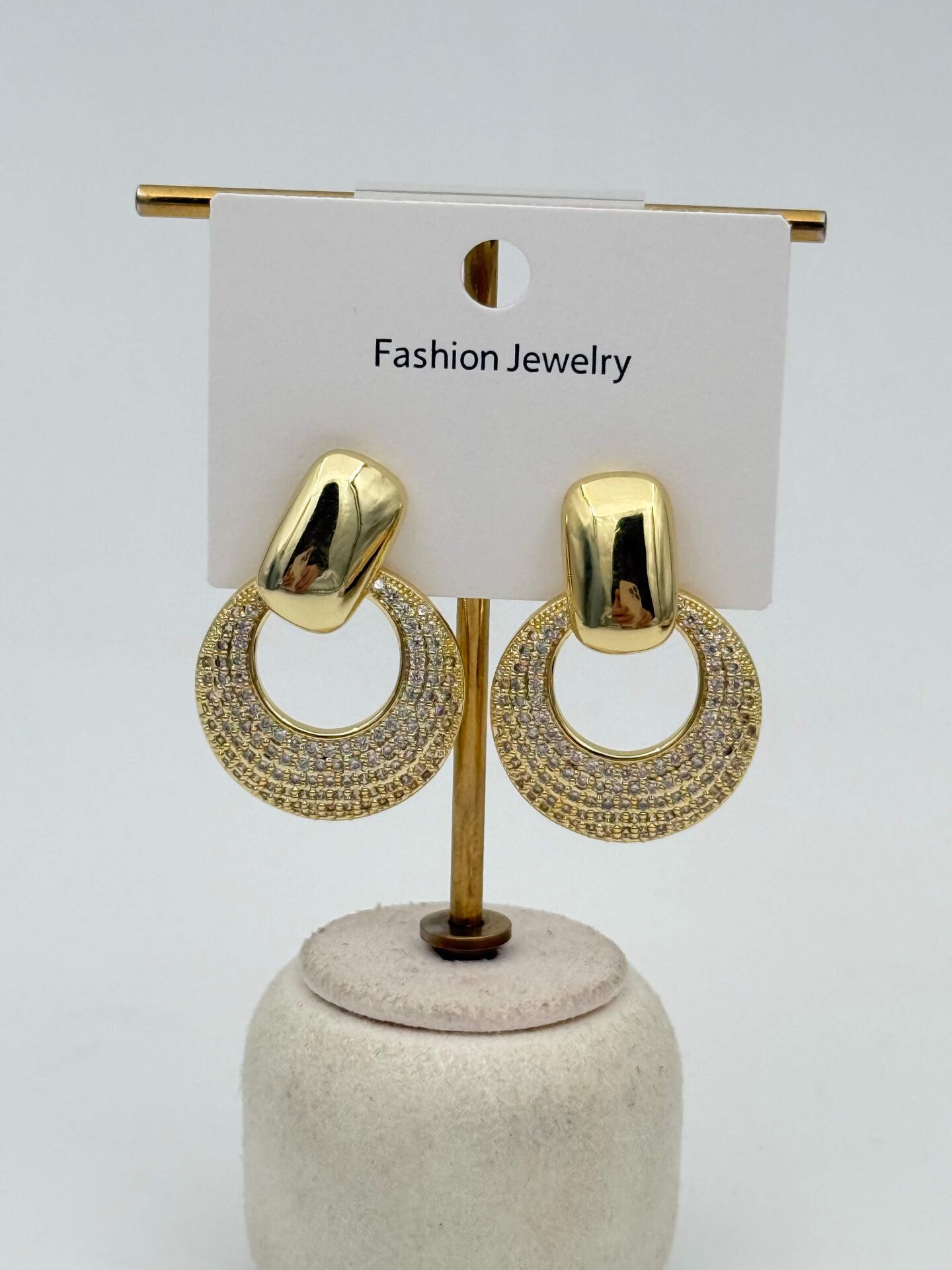 Zirkon Taşlı Rodyum Kaplama Küpe // ITHAL-3693