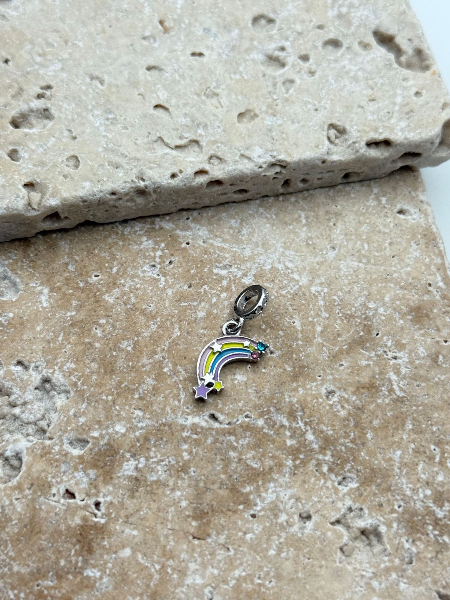 PNDR Charm // CHARM-831