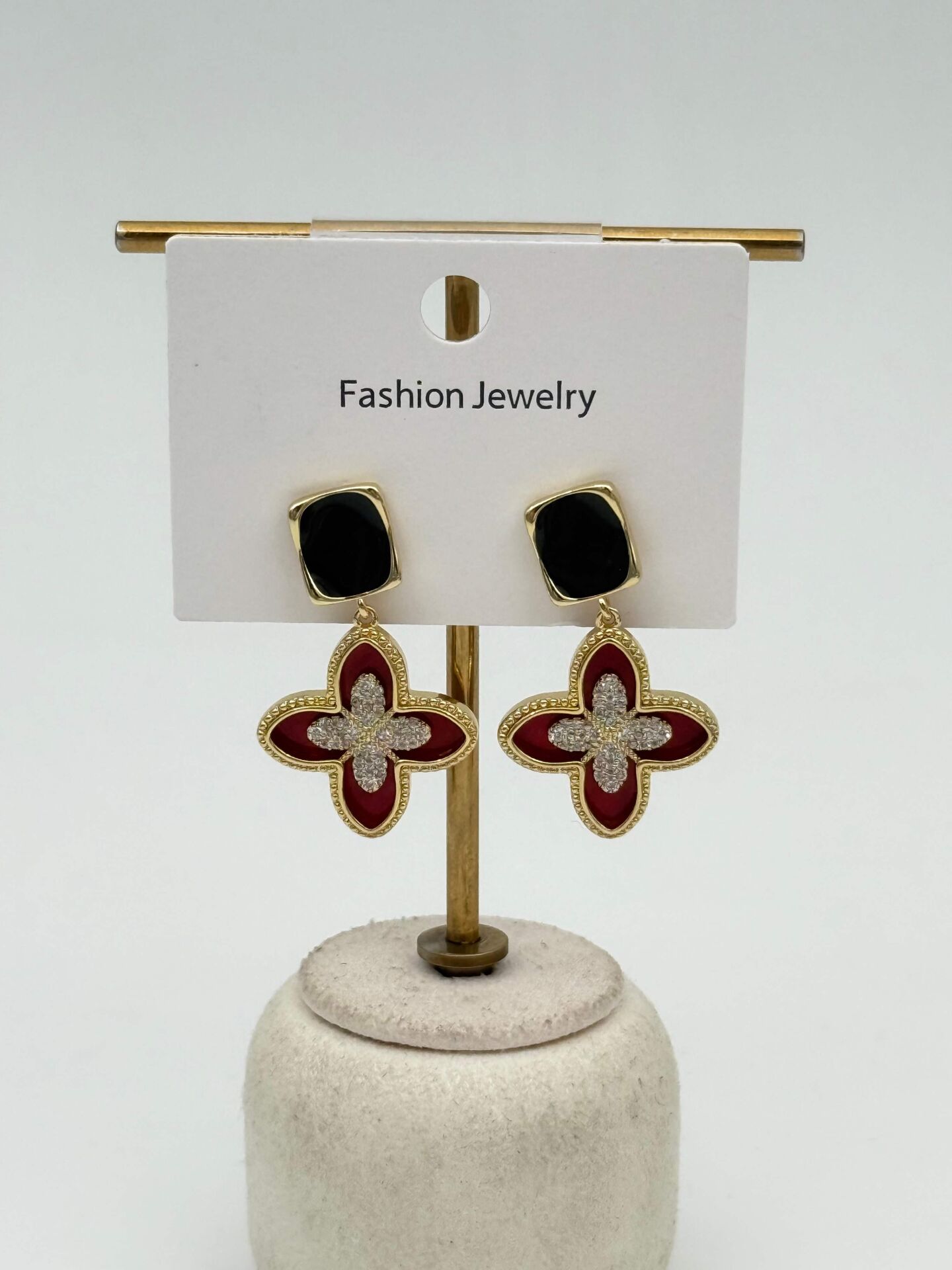 Zirkon Taşlı Rodyum Kaplama Küpe // ITHAL-3702