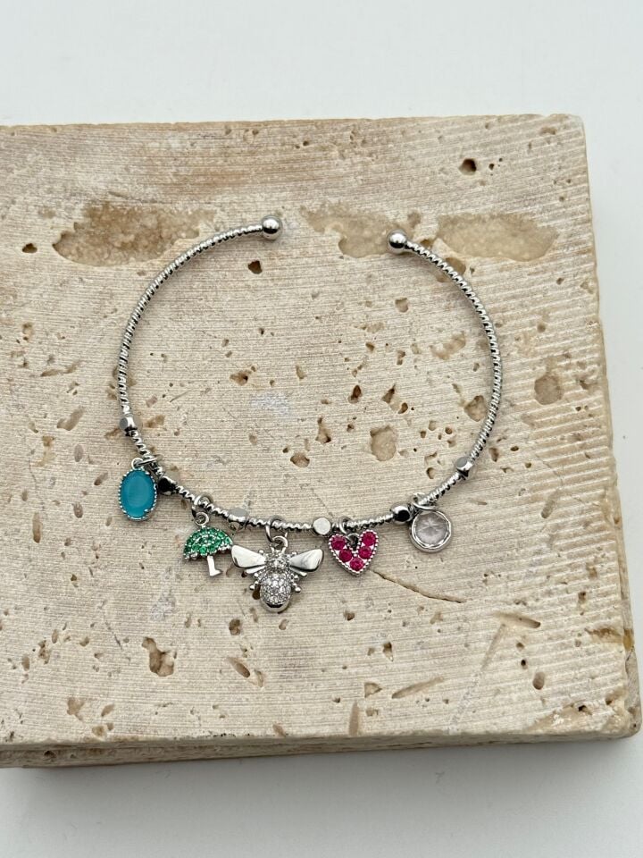 Çelik Charmlı Bileklik // KELEPCE-4210