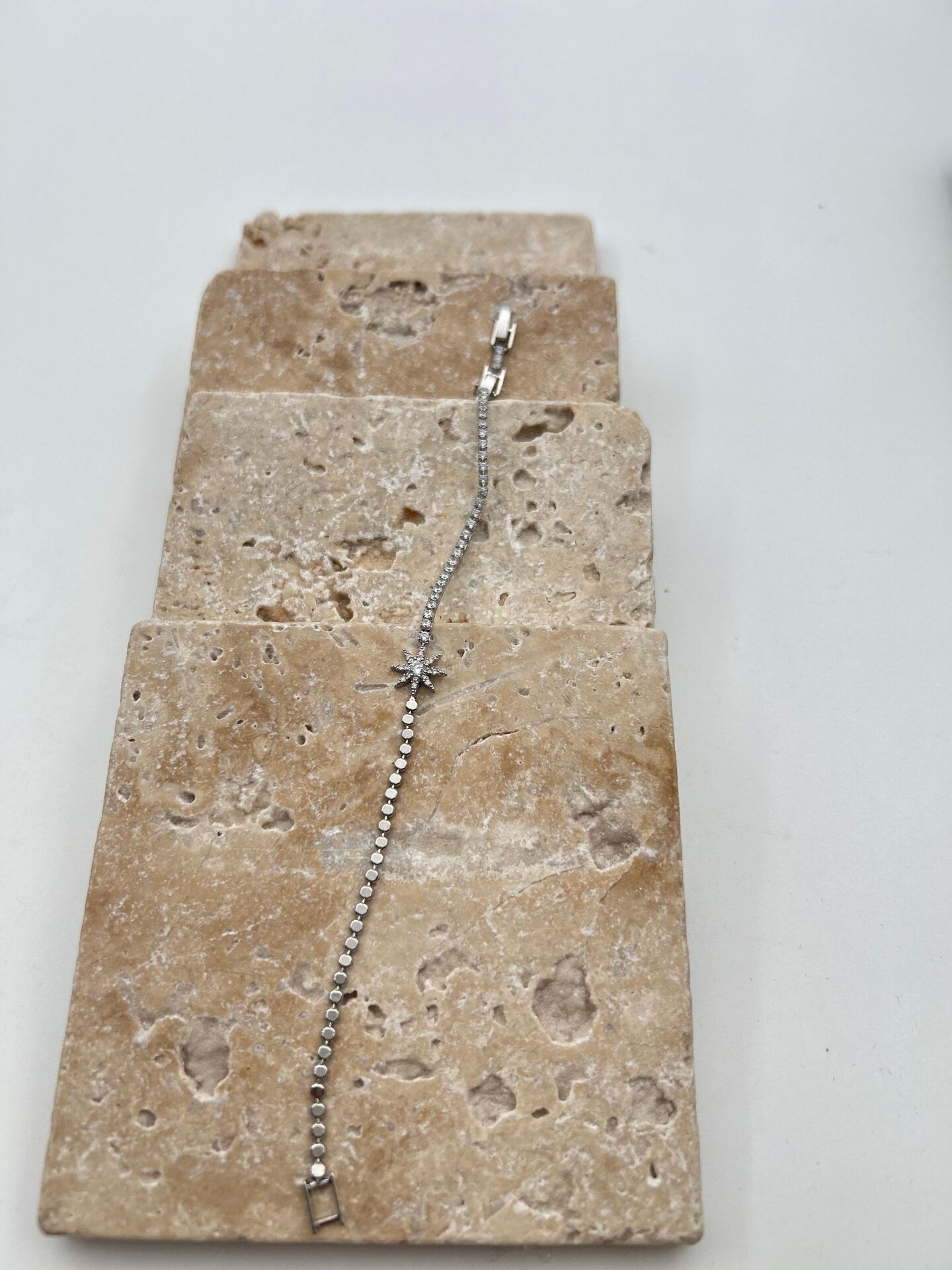 Çelik Ezme Modelli Su Yolu Bileklik // BILEK-6294