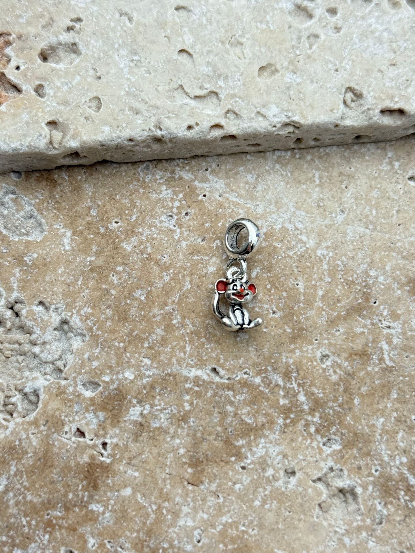 PNDR Charm // CHARM-841