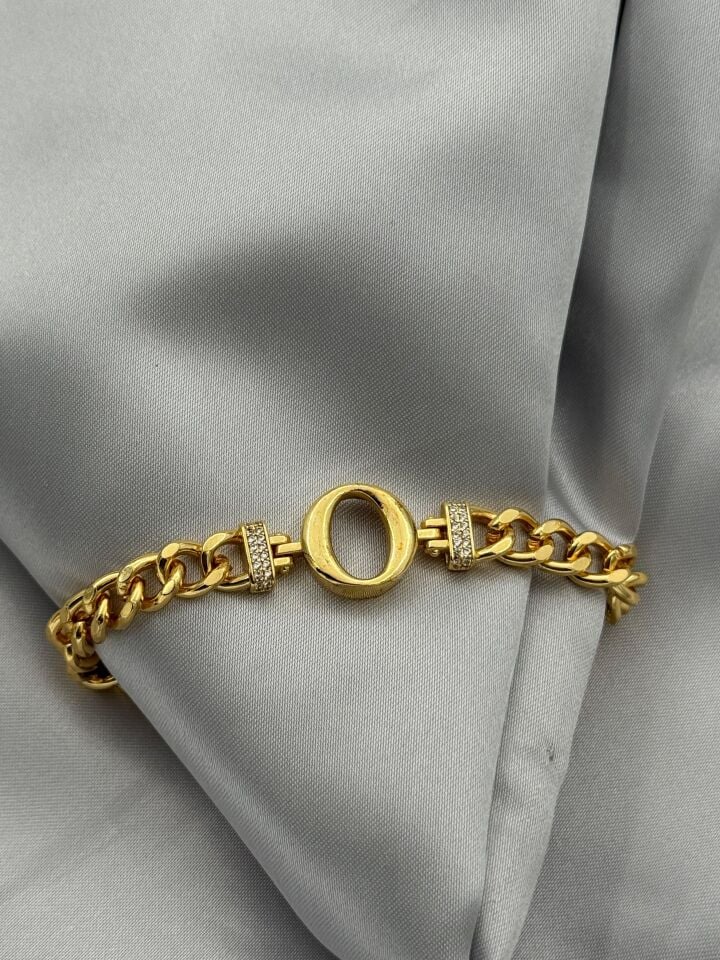 Stahlbuchstabenarmband // WRIST-5480