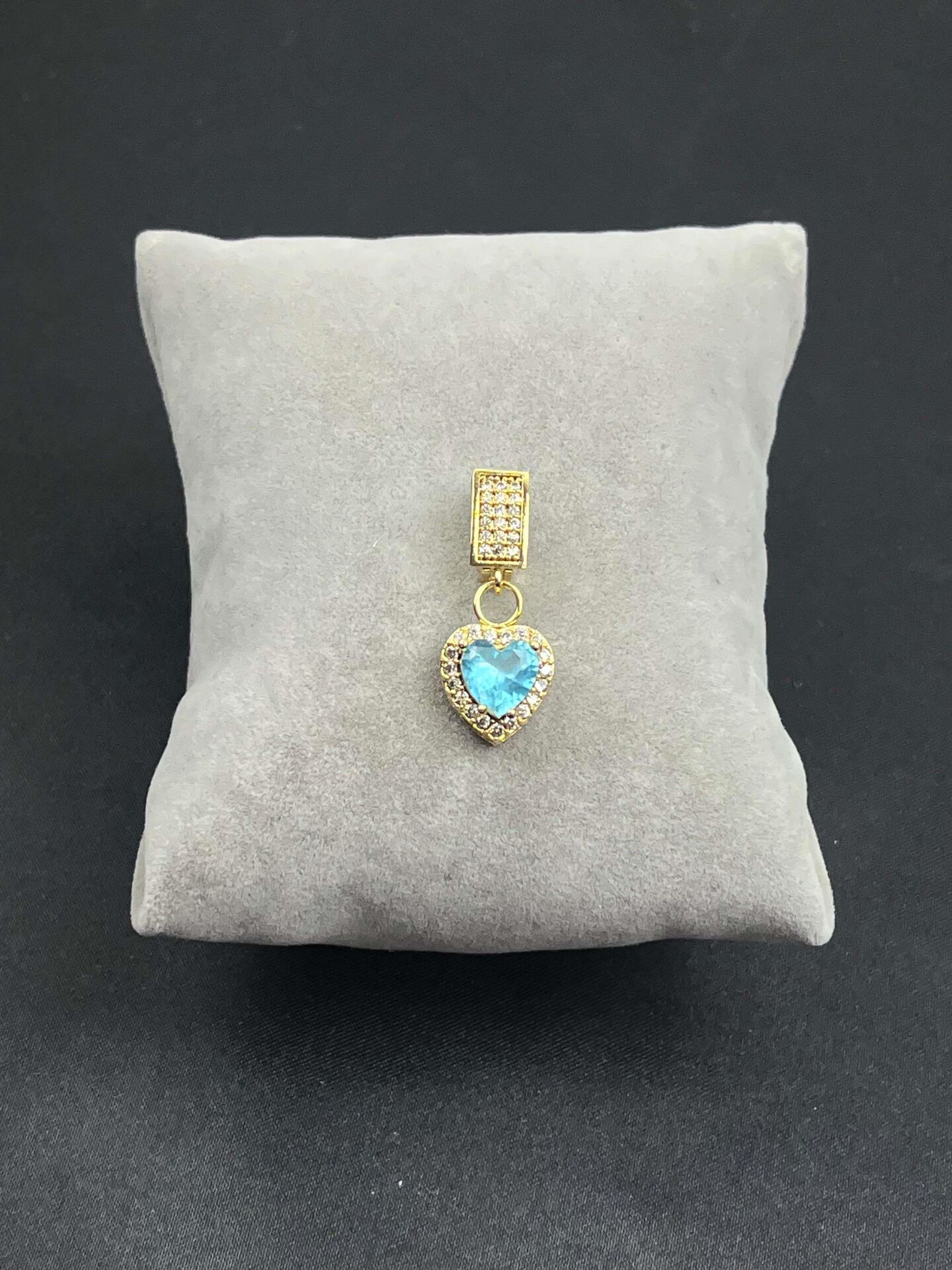 Ajda Charm // CHARM-455