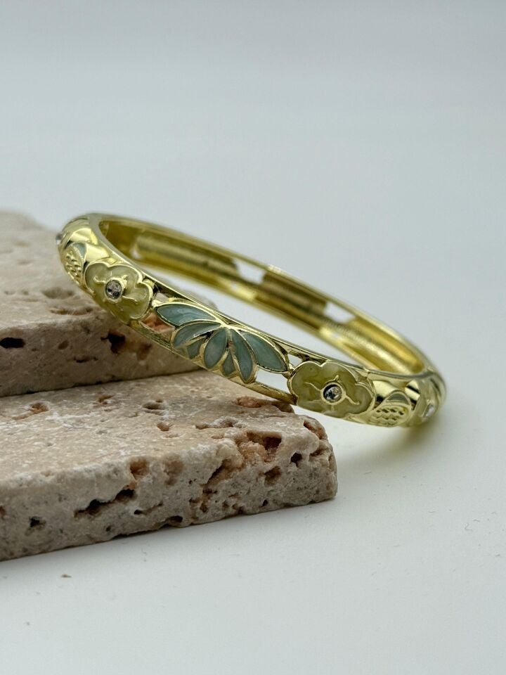 VIP Enameled Handcuff // KELEPCE-3669