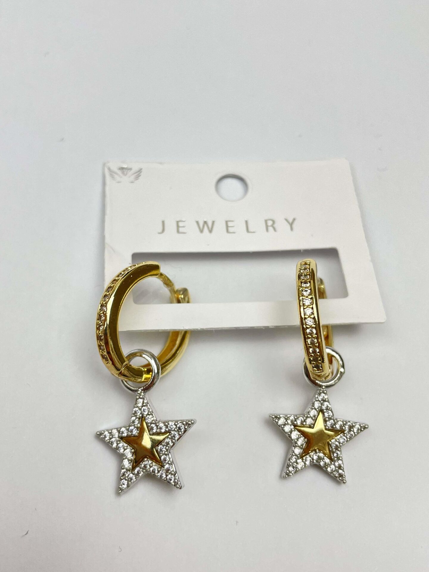 VIP Earring // K-ITH-1009